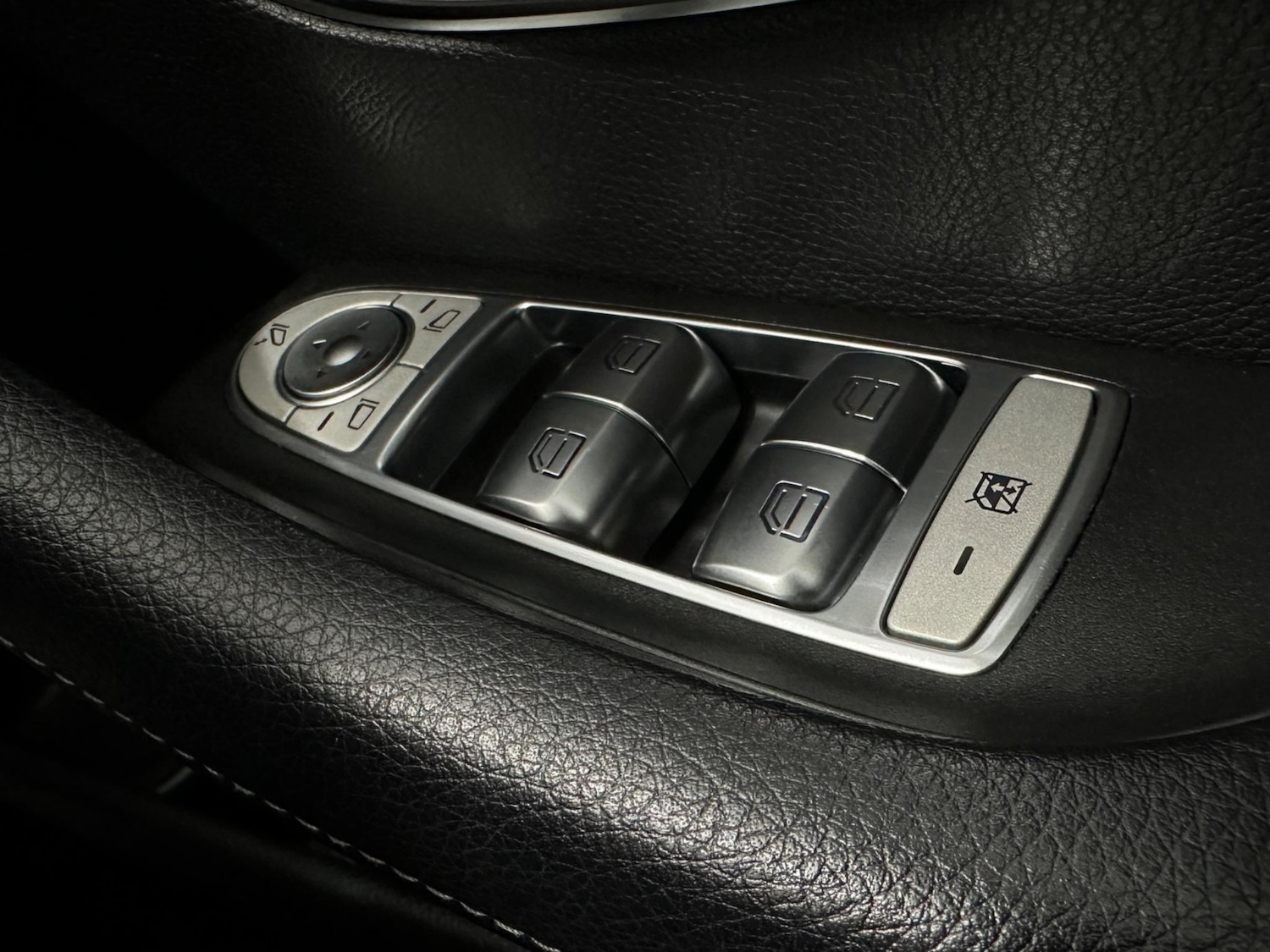 Used Mercedes-Benz E Class 2017 for sale - 76878867: Photo 18