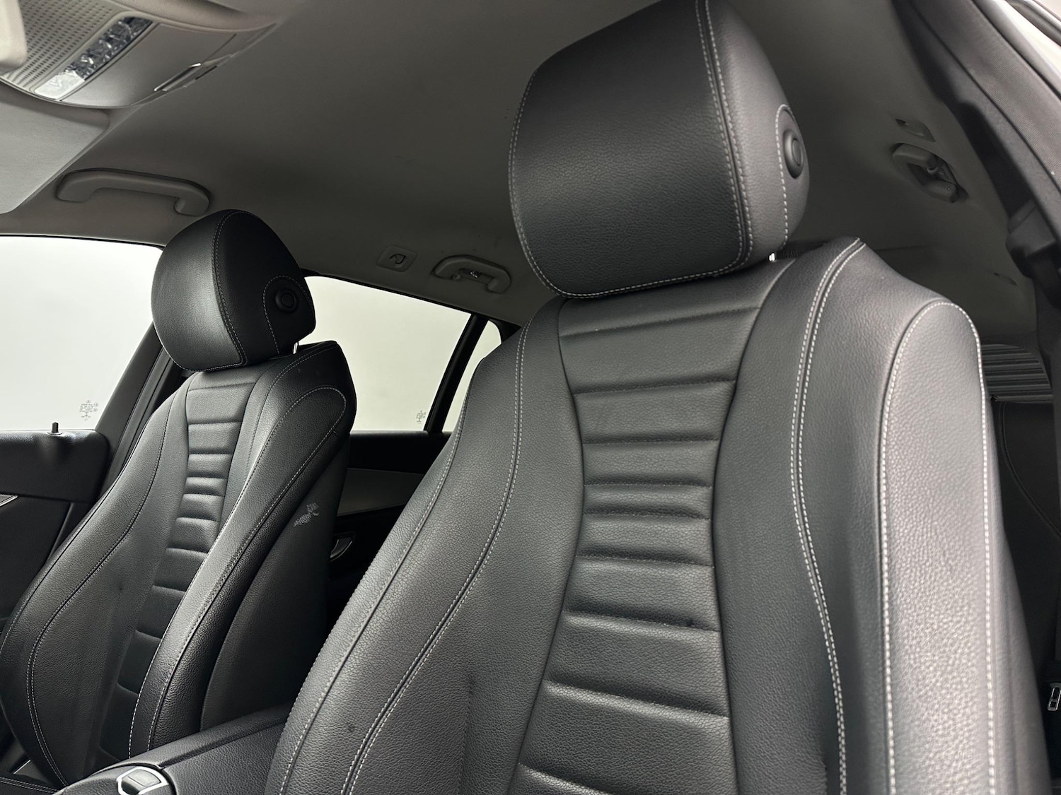 Used Mercedes-Benz E Class 2017 for sale - 76878867: Photo 34