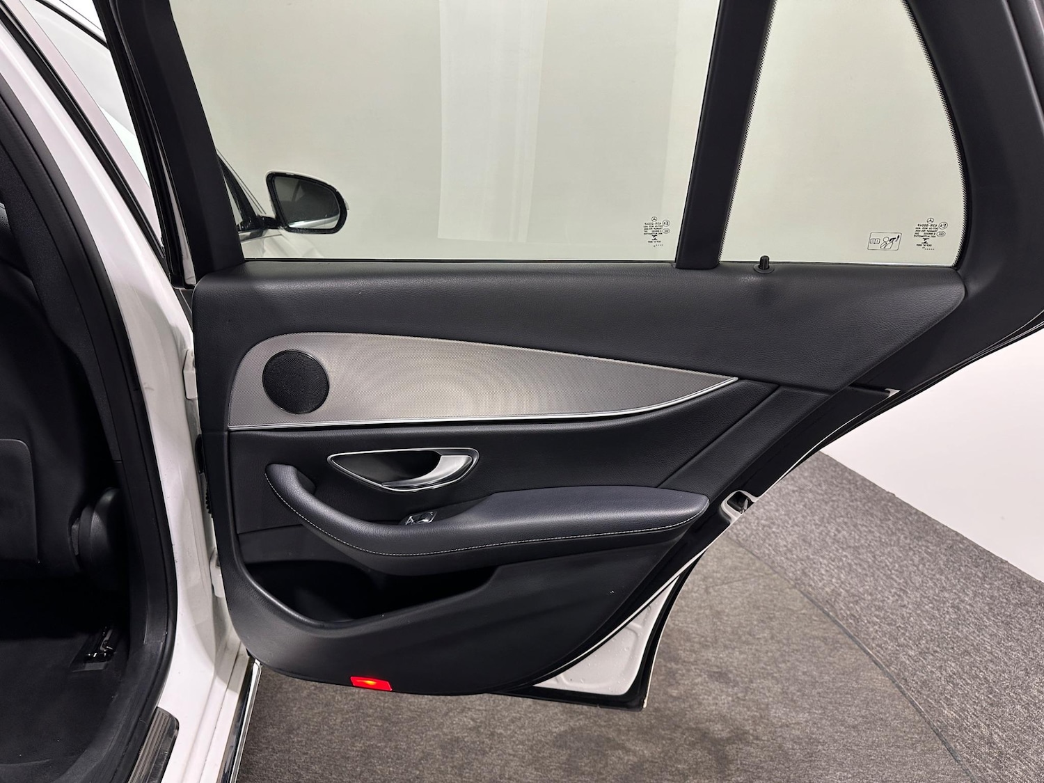 Used Mercedes-Benz E Class 2017 for sale - 76878867: Photo 43