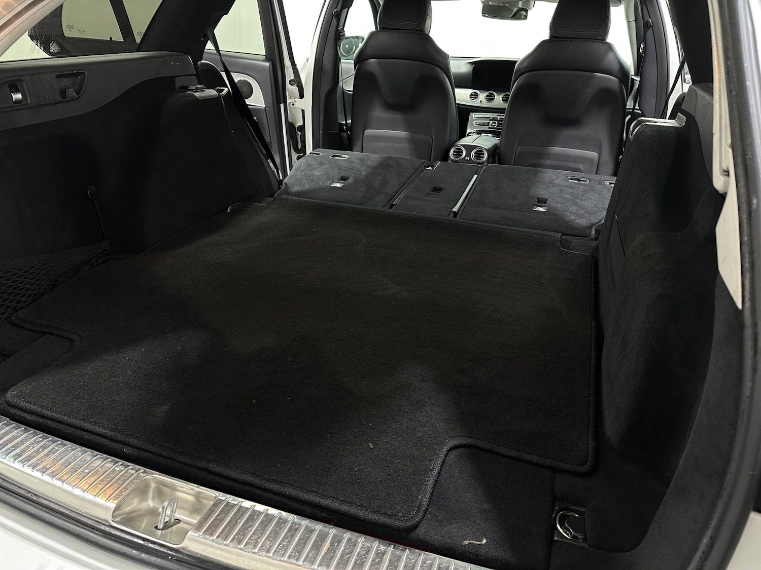 Used Mercedes-Benz E Class 2017 for sale - 76878867: Photo 45