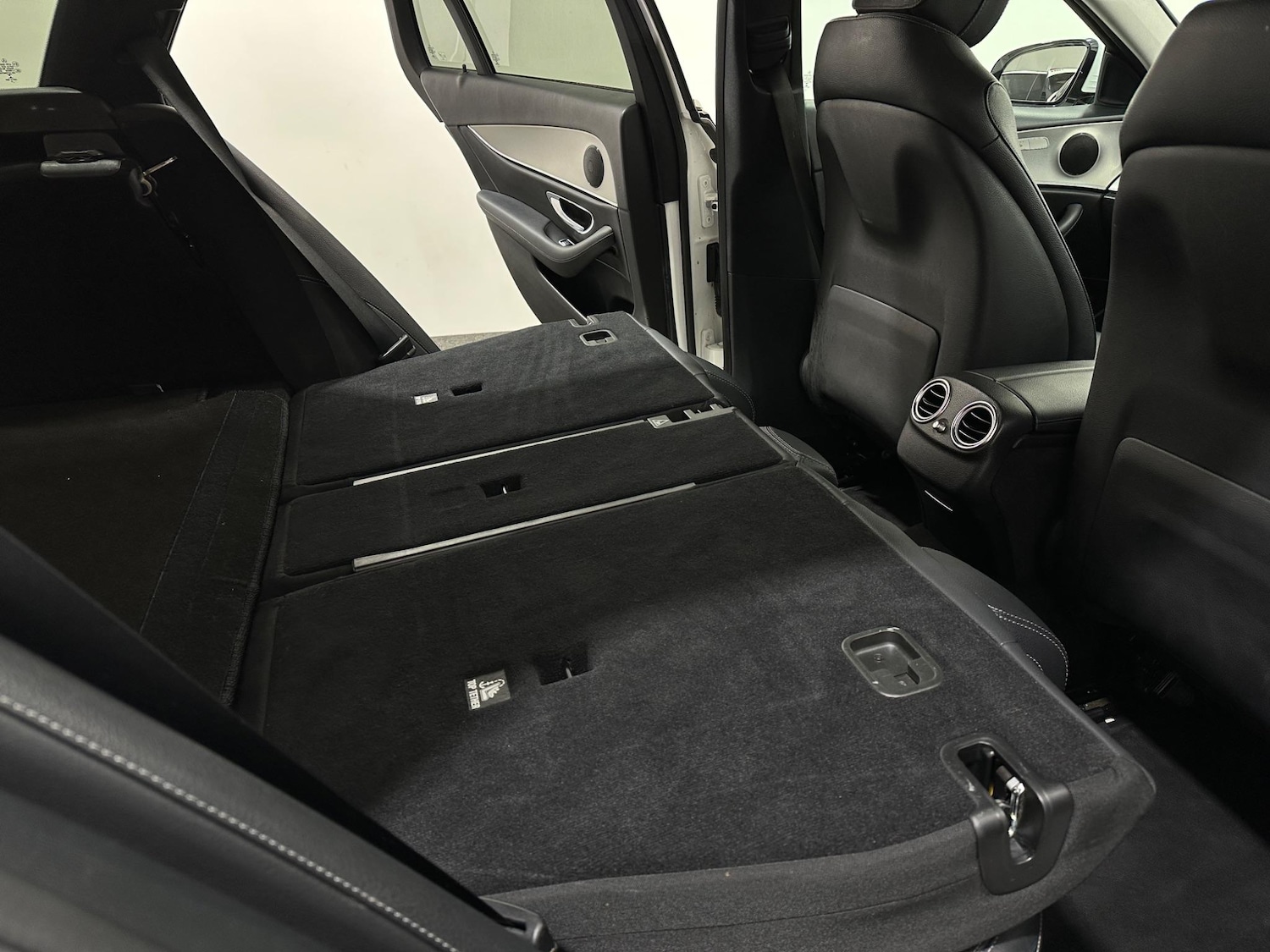 Used Mercedes-Benz E Class 2017 for sale - 76878867: Photo 46