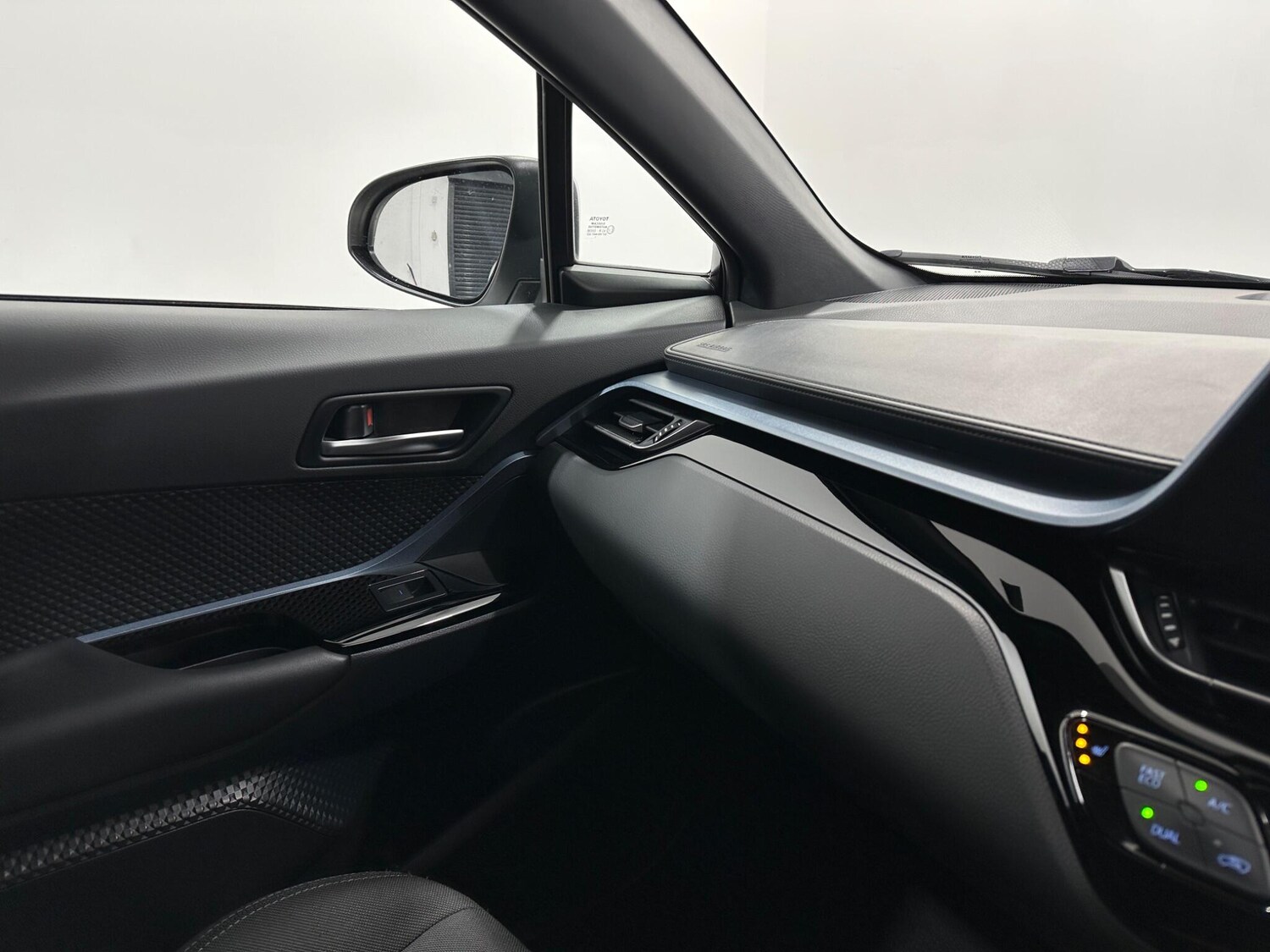 Used Toyota C-HR 2022 for sale - 78020428: Photo 26