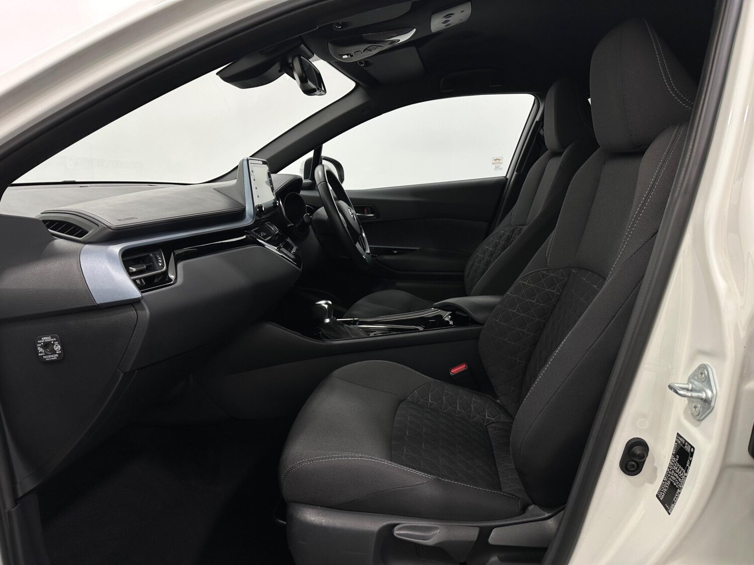 Used Toyota C-HR 2022 for sale - 78020428: Photo 34