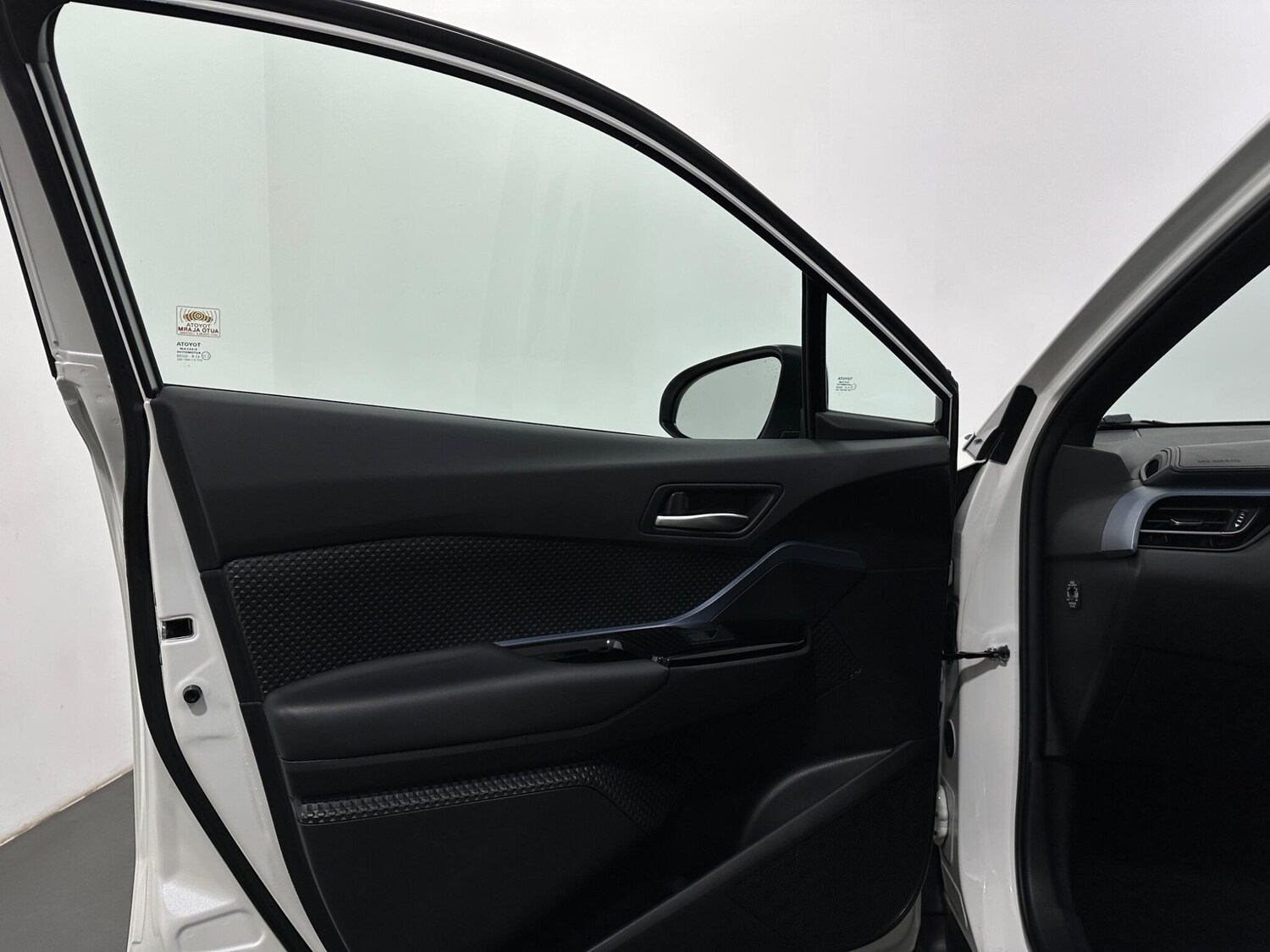 Used Toyota C-HR 2022 for sale - 78020428: Photo 37