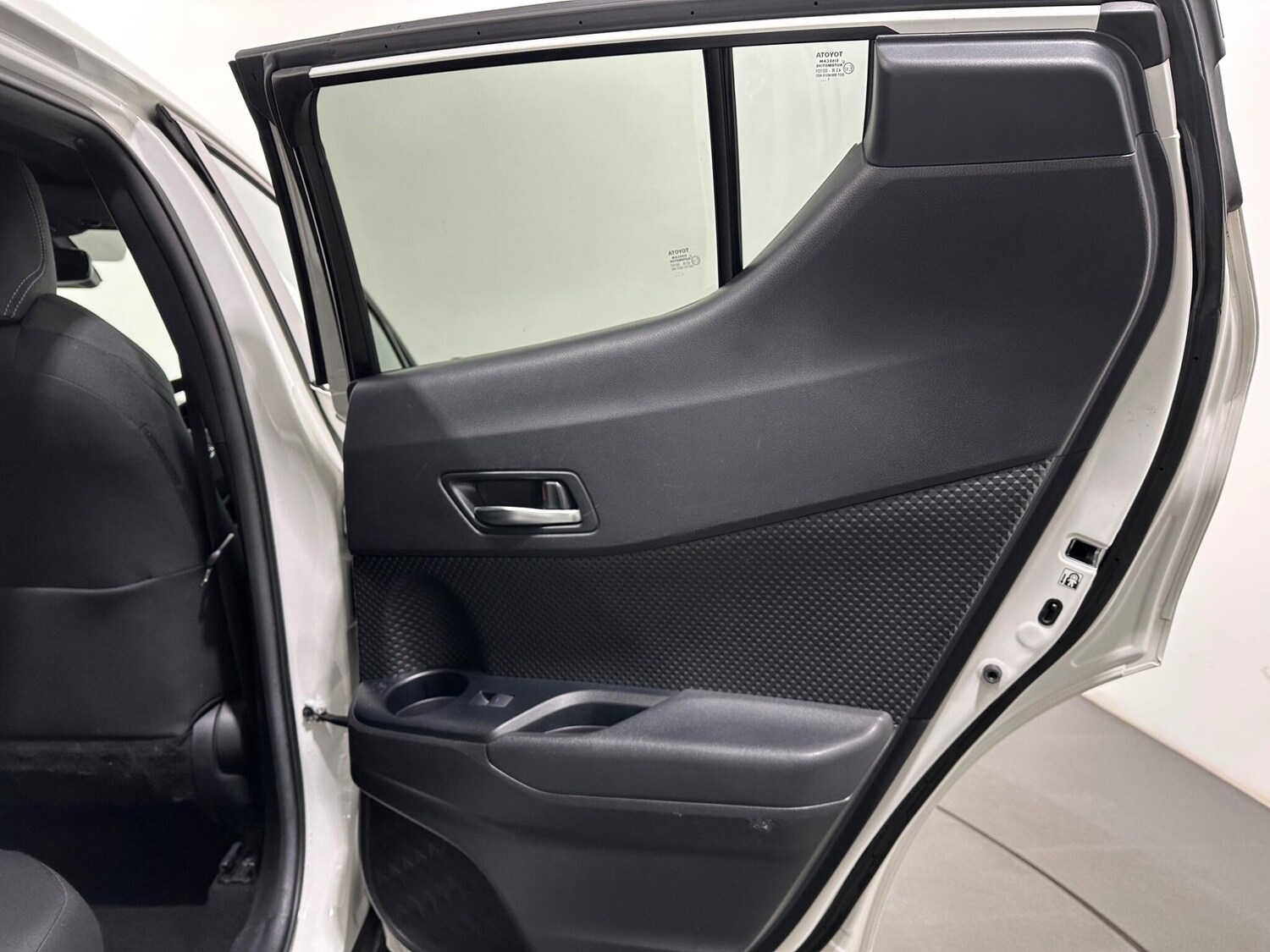 Used Toyota C-HR 2022 for sale - 78020428: Photo 43