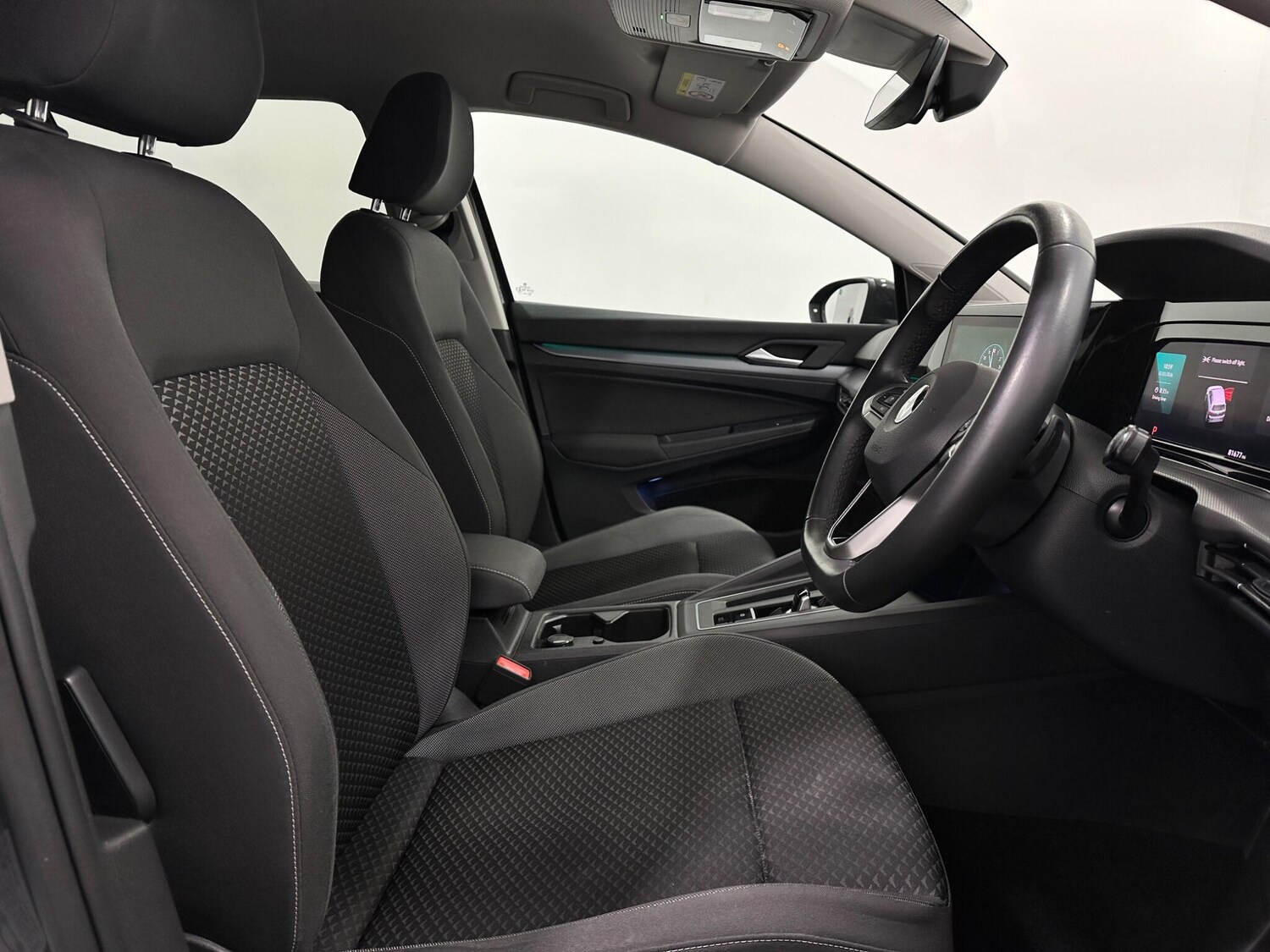 Used Volkswagen Golf 2022 for sale - 77722719: Photo 31