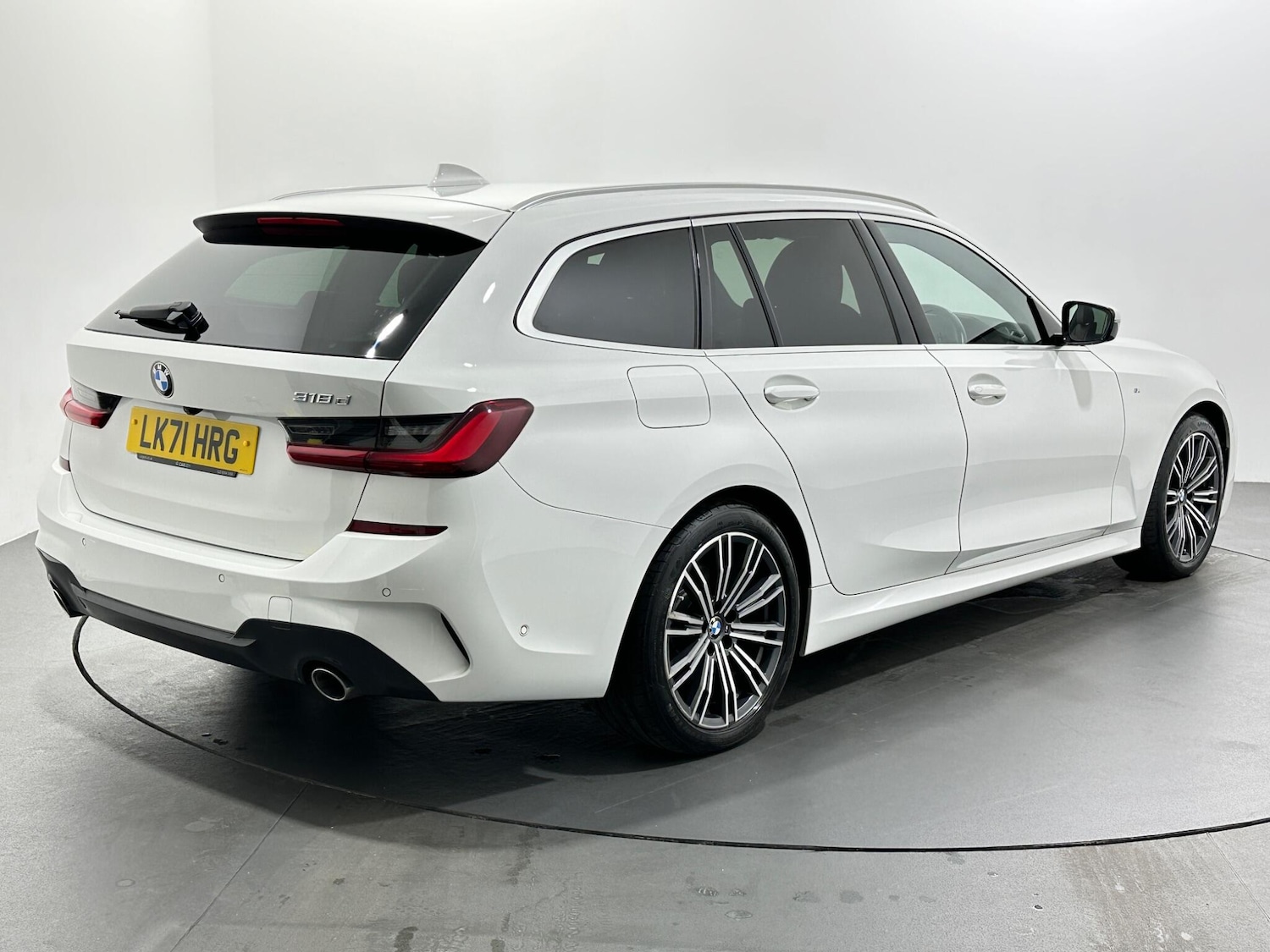 Used BMW 3 Series 2021 for sale - 76878956: Photo 8