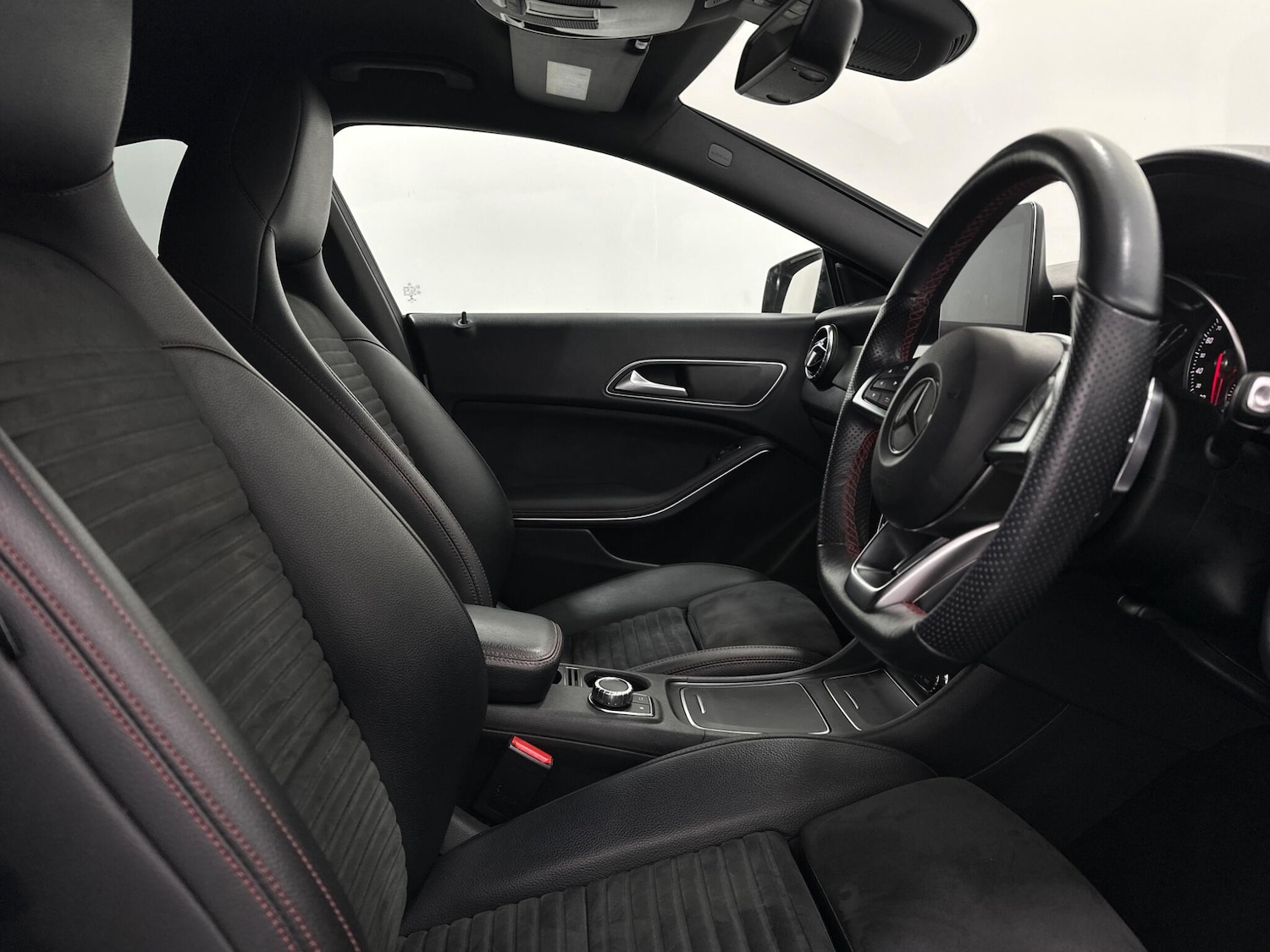 Used Mercedes-Benz CLA 2019 for sale - 77550225: Photo 33