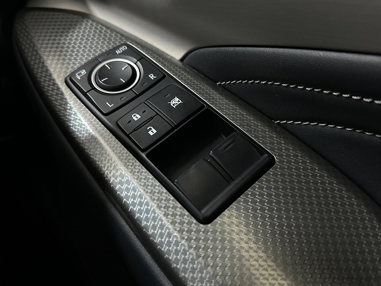 Used Lexus RC for sale - 77396665: Photo 18