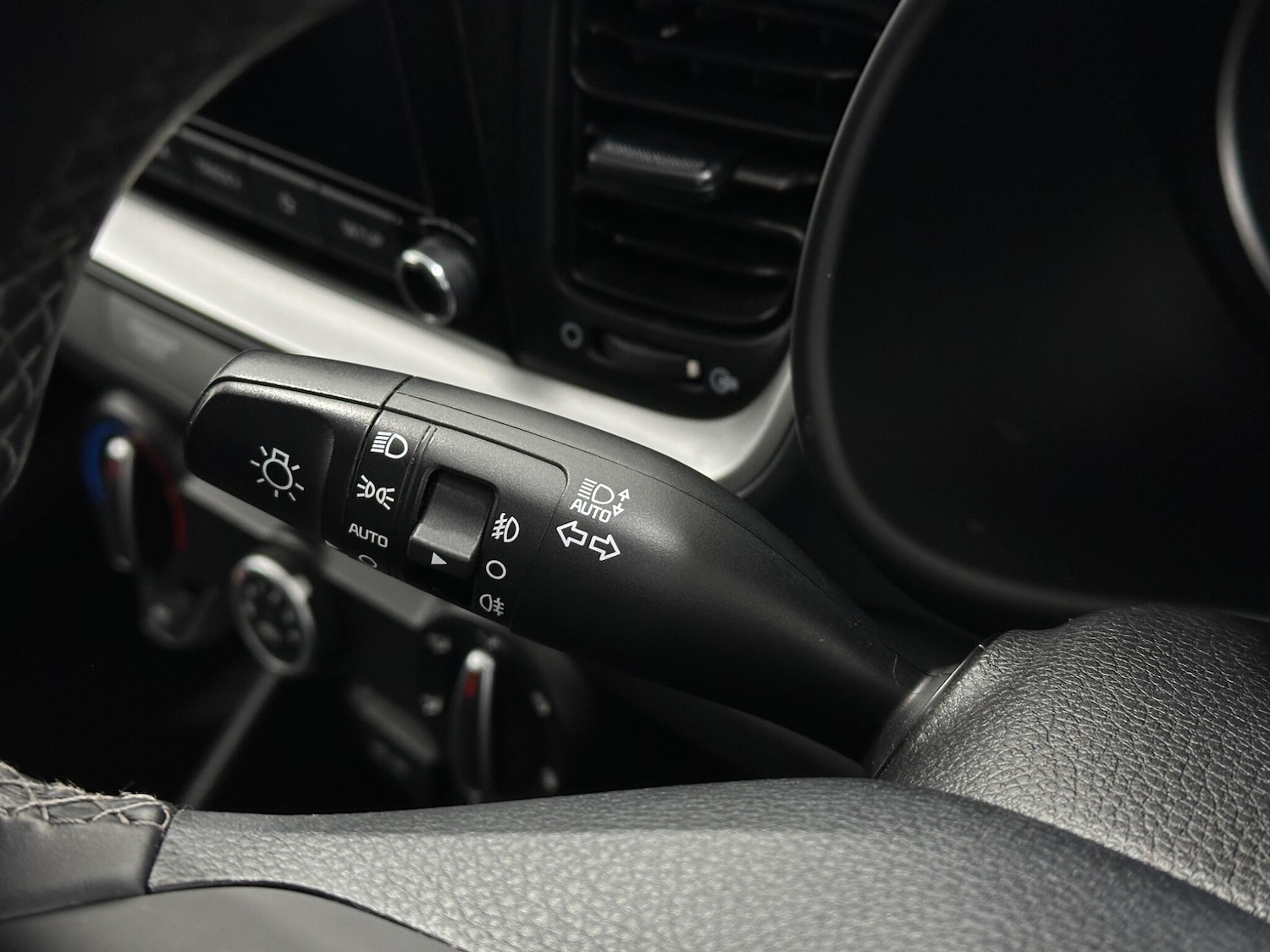 Used Kia Stonic for sale - 78127740: Photo 14