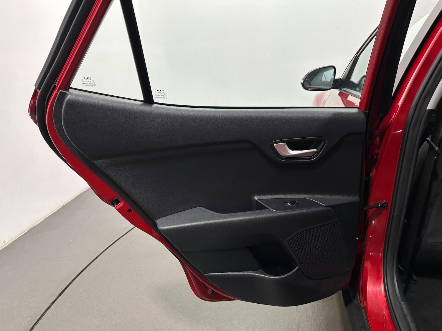 Used Kia Stonic for sale - 78127740: Photo 37