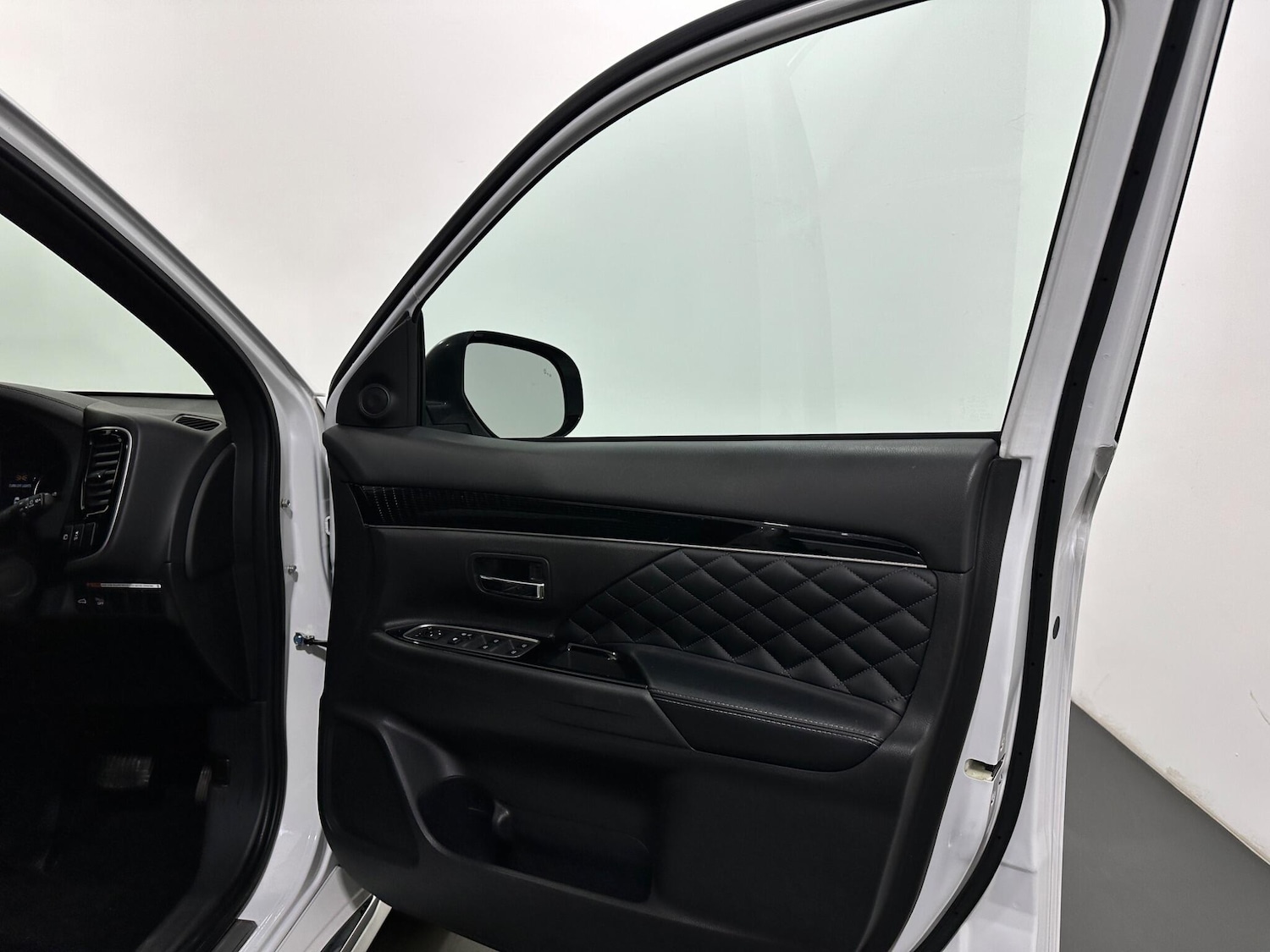 Used Mitsubishi Outlander 2021 for sale - 77709515: Photo 33