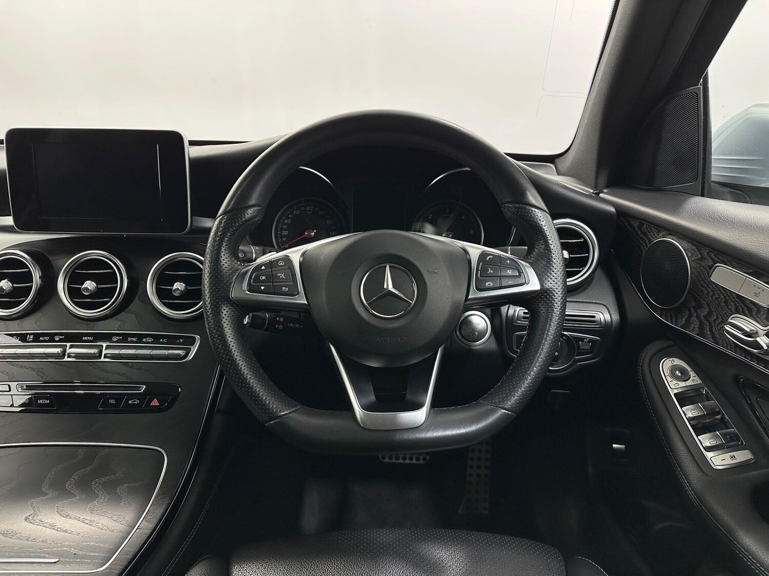 Used Mercedes-Benz GLC 2018 for sale - 77510349: Photo 13