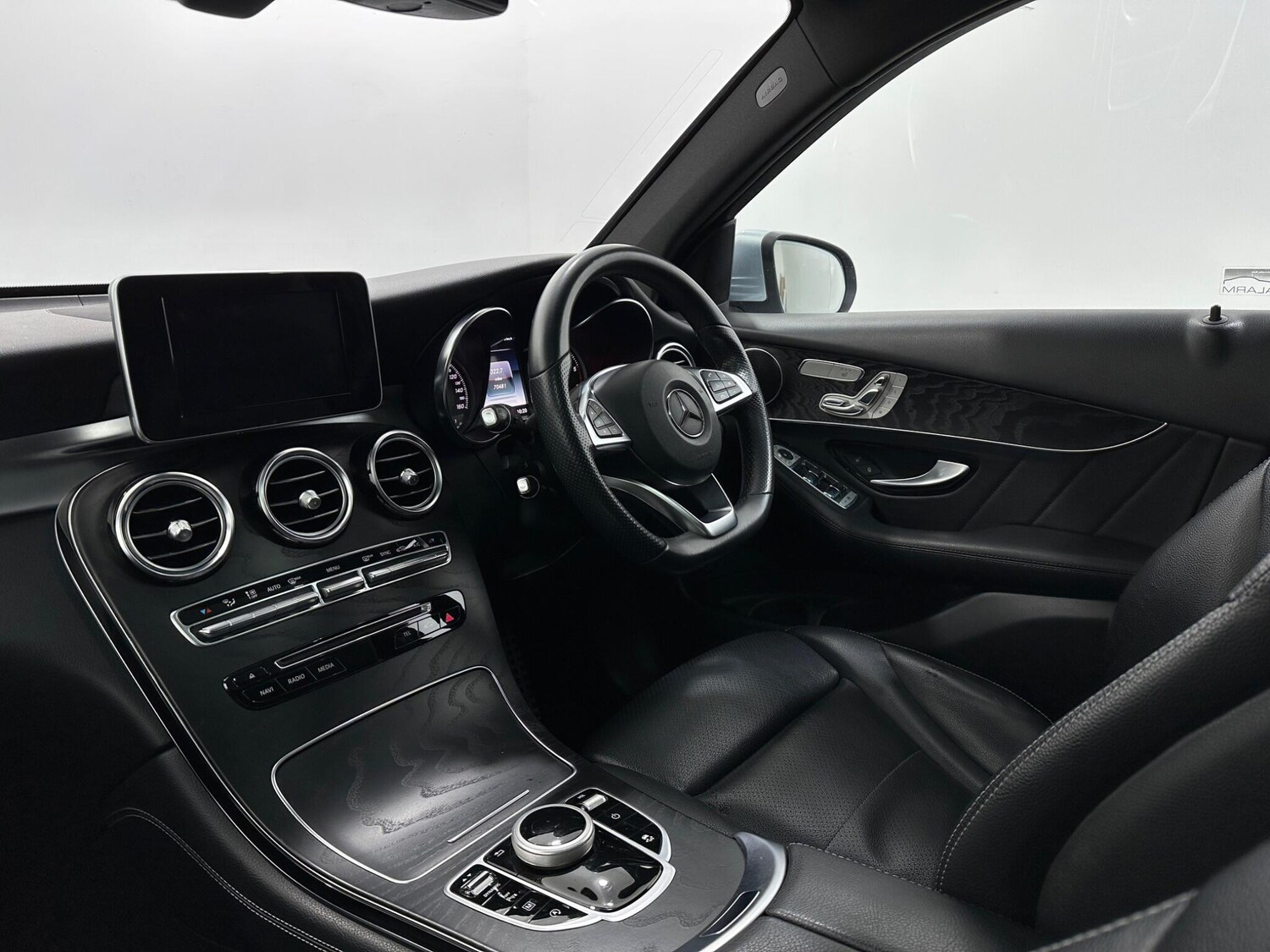 Used Mercedes-Benz GLC 2018 for sale - 77510349: Photo 32