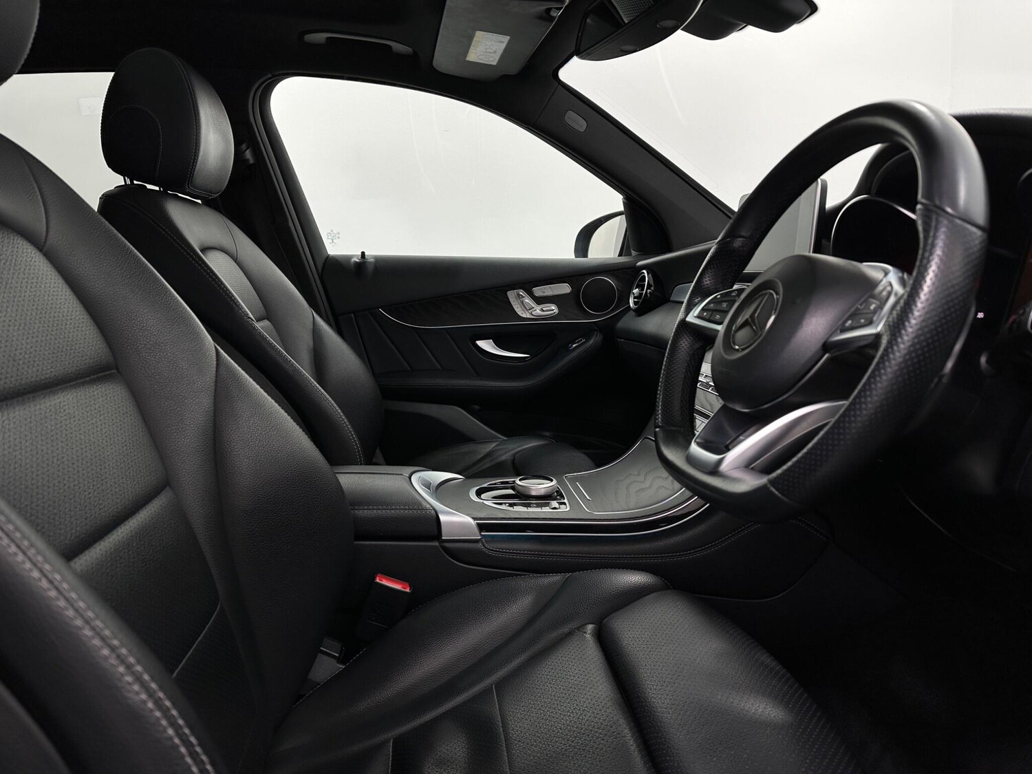 Used Mercedes-Benz GLC 2018 for sale - 77510349: Photo 33