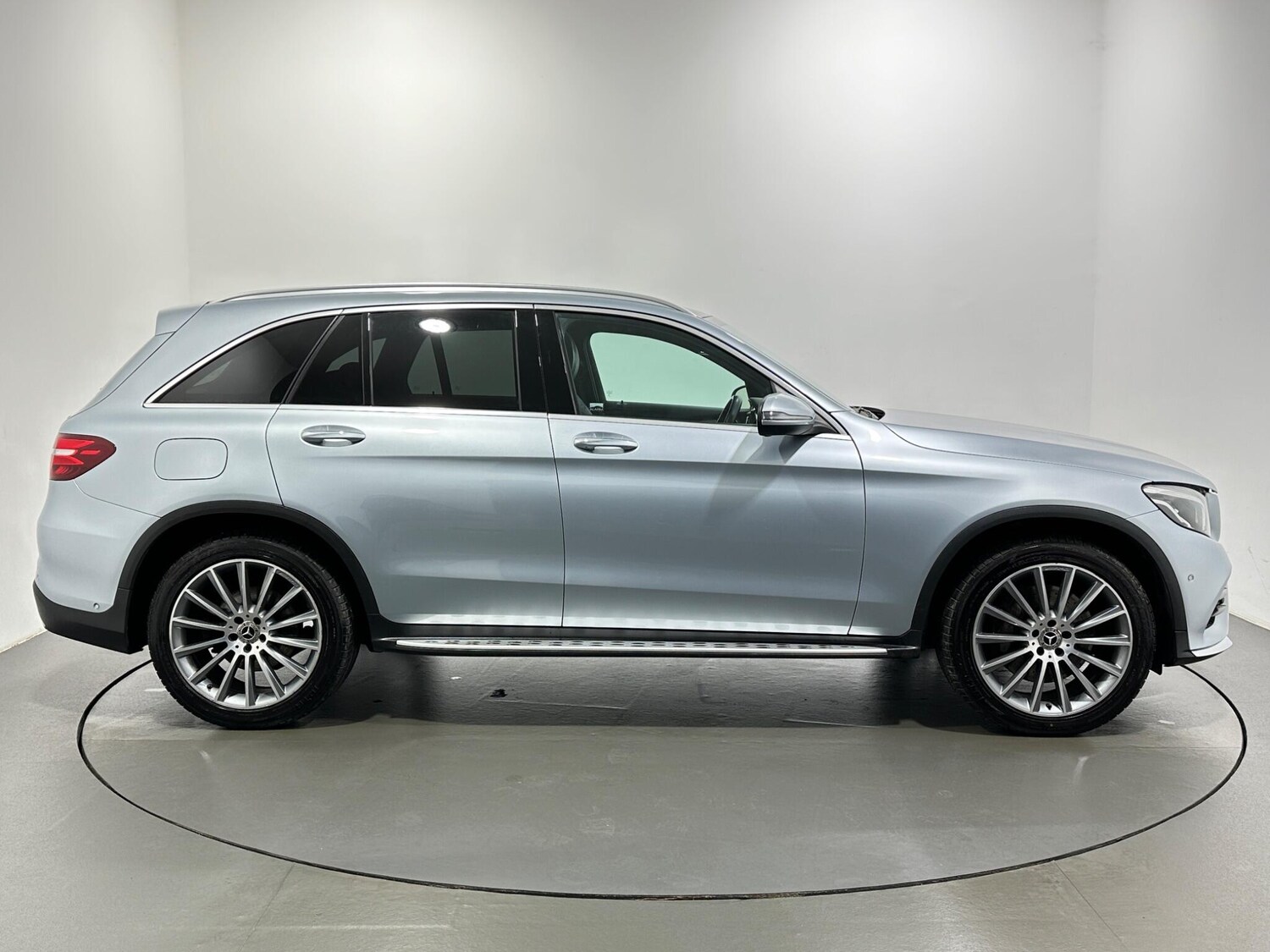 Used Mercedes-Benz GLC 2018 for sale - 77510349: Photo 9