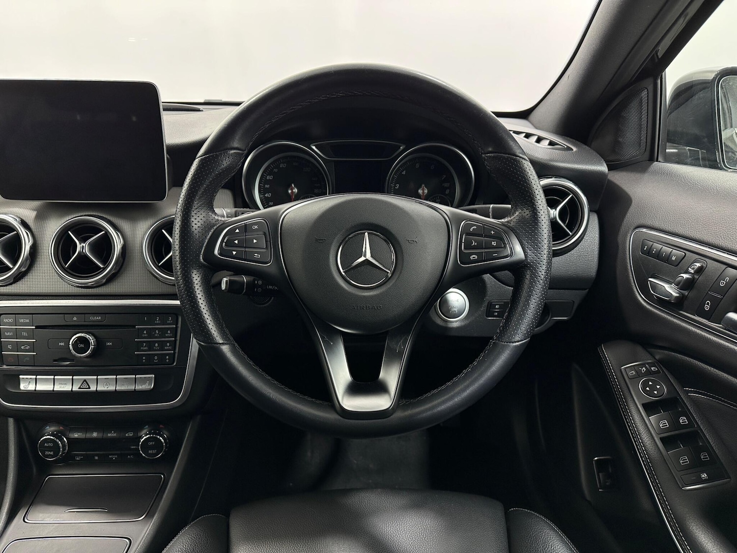 Used Mercedes-Benz GLA 2019 for sale - 77977866: Photo 13