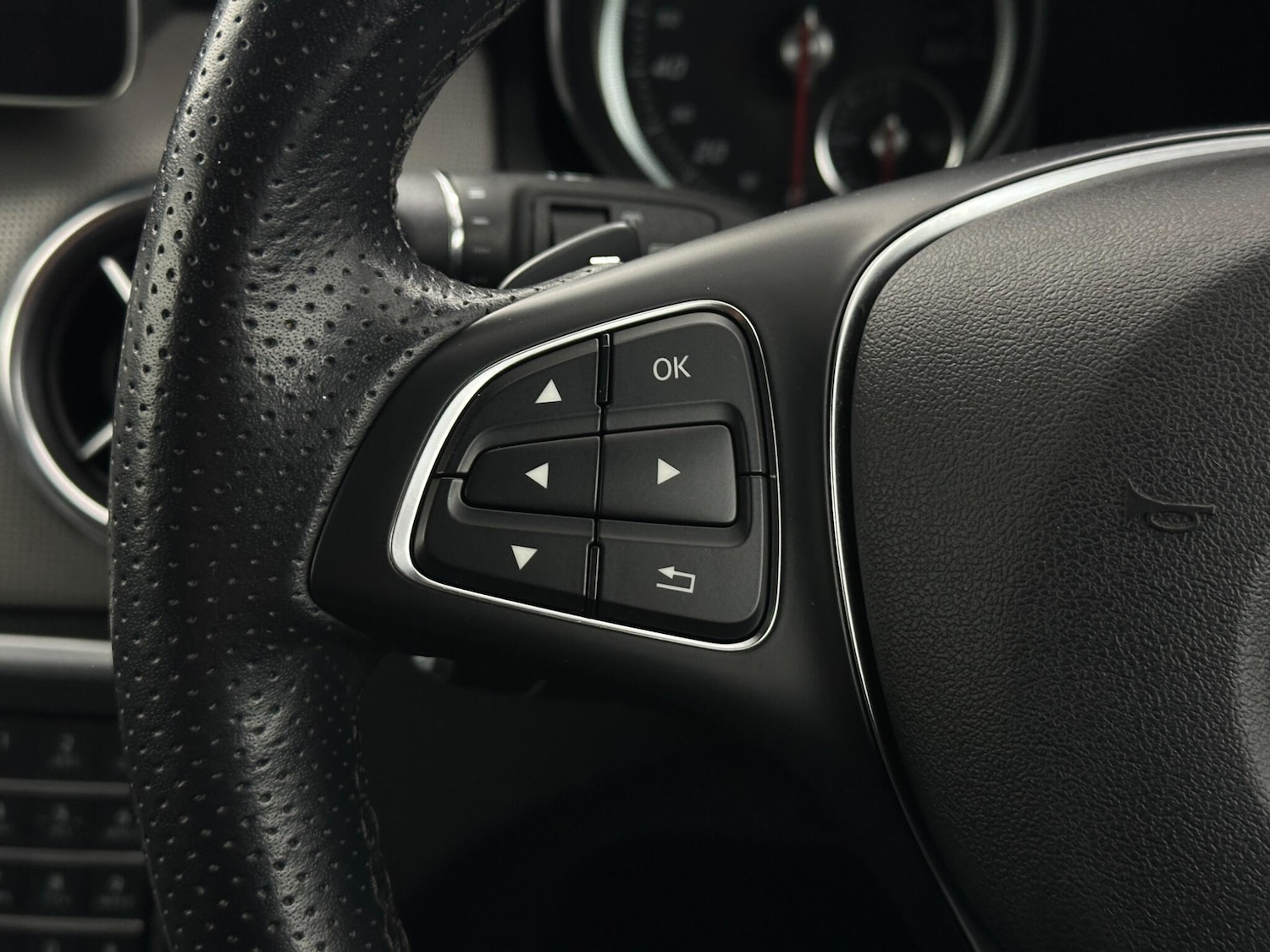 Used Mercedes-Benz GLA 2019 for sale - 77977866: Photo 15