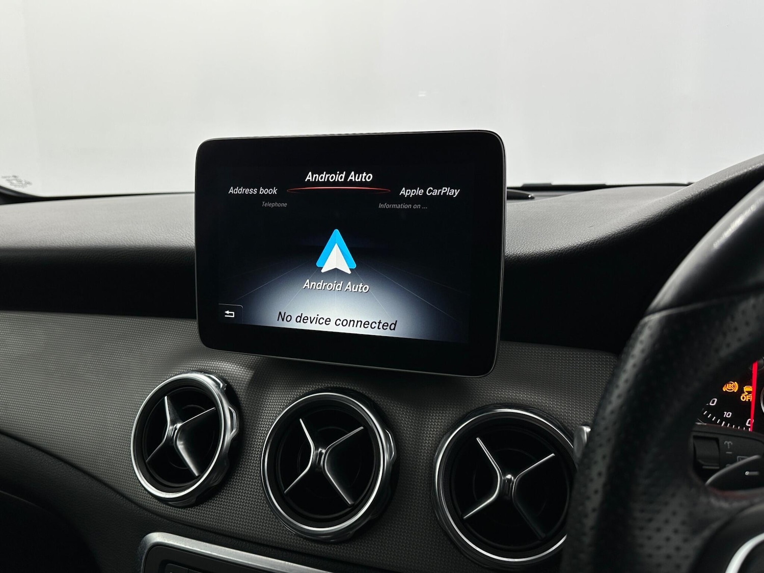 Used Mercedes-Benz GLA 2019 for sale - 77977866: Photo 27