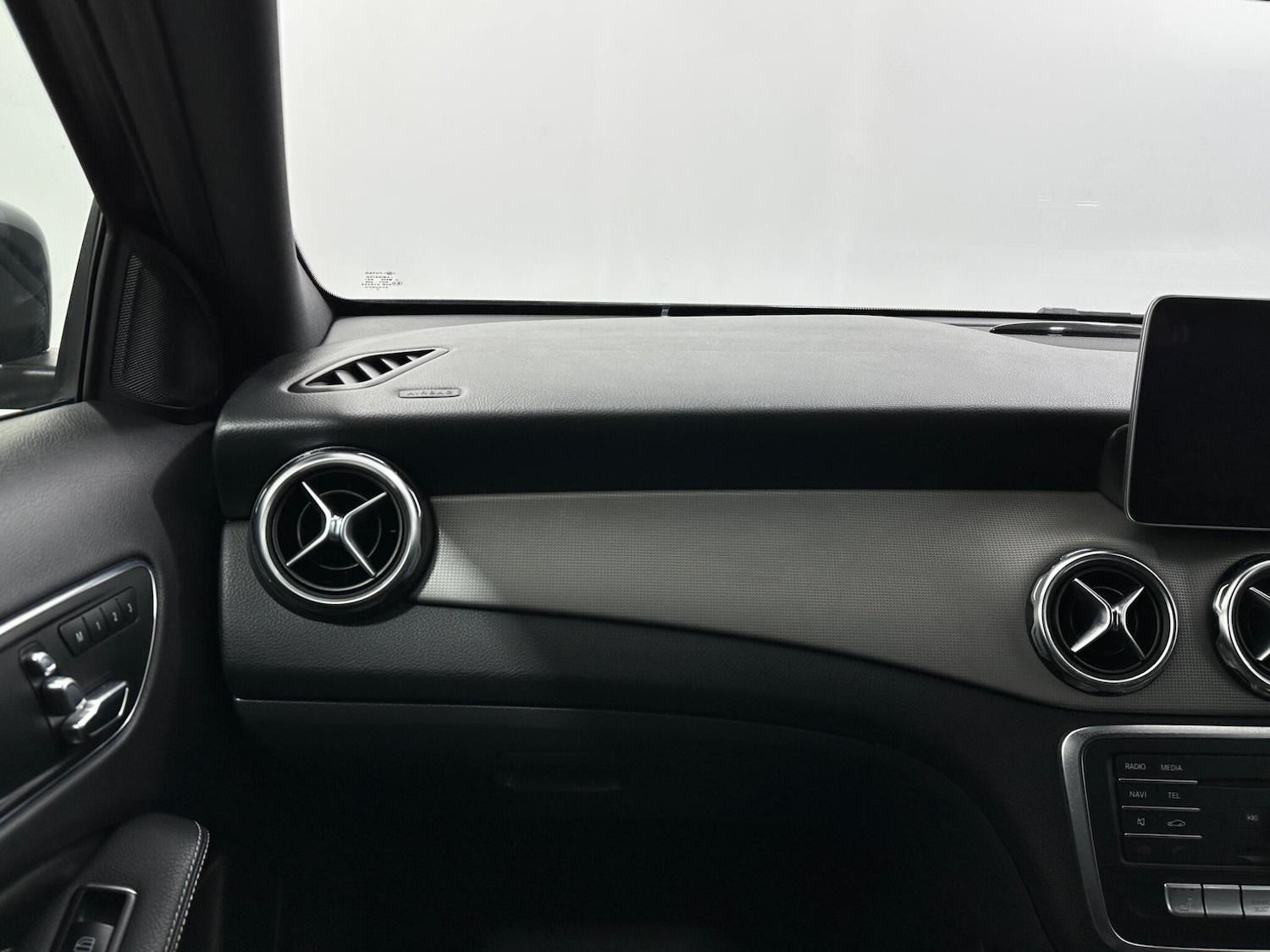 Used Mercedes-Benz GLA 2019 for sale - 77977866: Photo 31