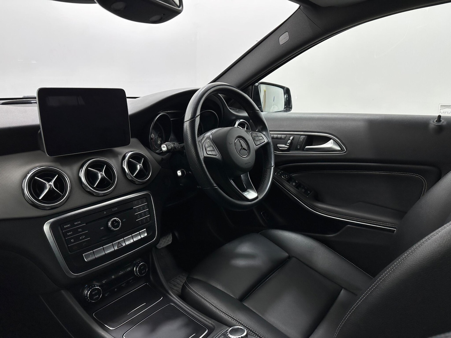 Used Mercedes-Benz GLA 2019 for sale - 77977866: Photo 33