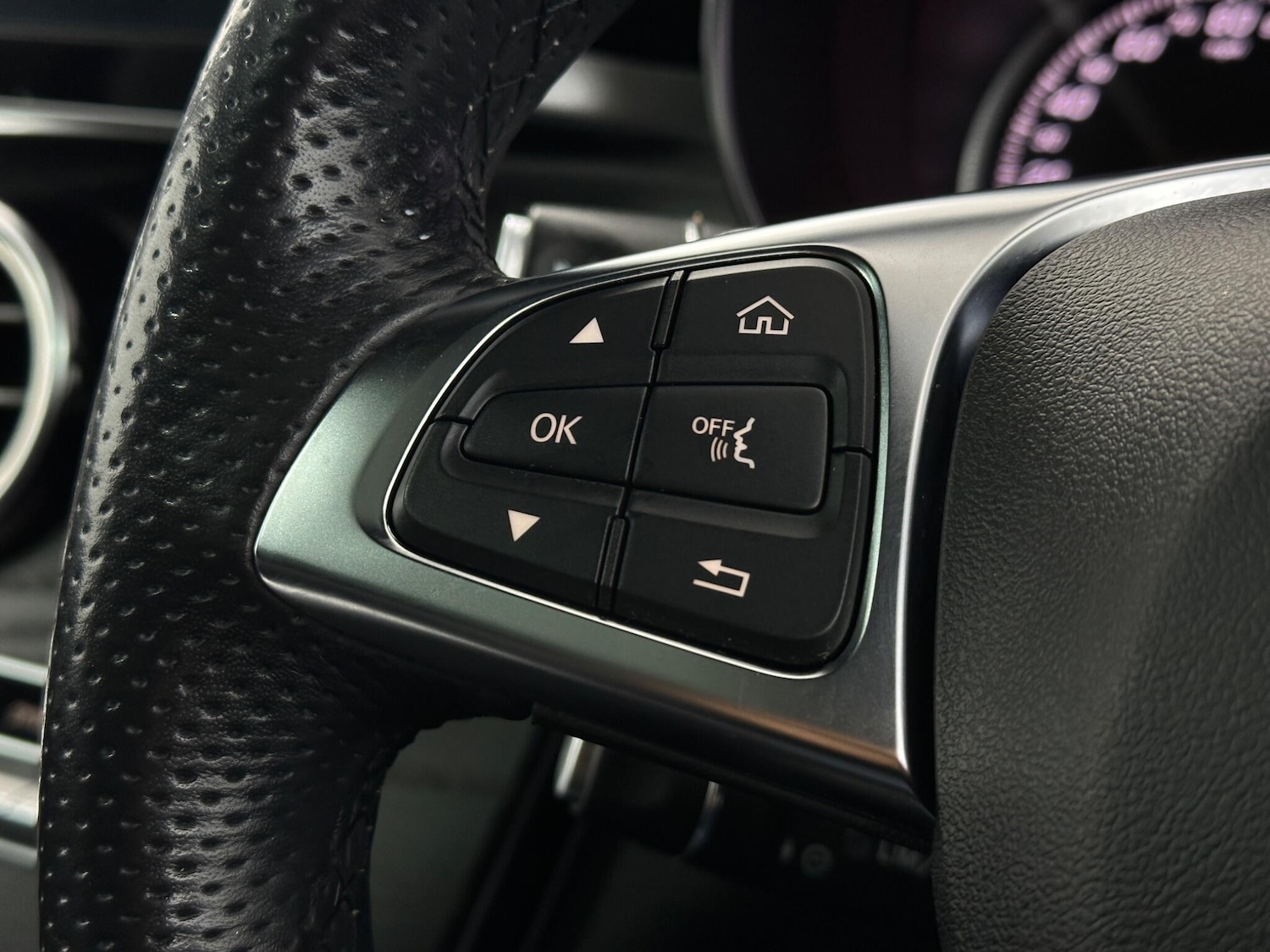 Used Mercedes-Benz GLC 2018 for sale - 76879011: Photo 14