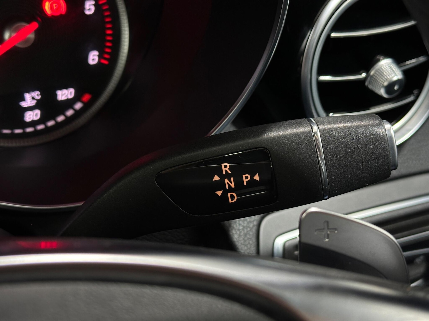 Used Mercedes-Benz GLC 2018 for sale - 76879011: Photo 16