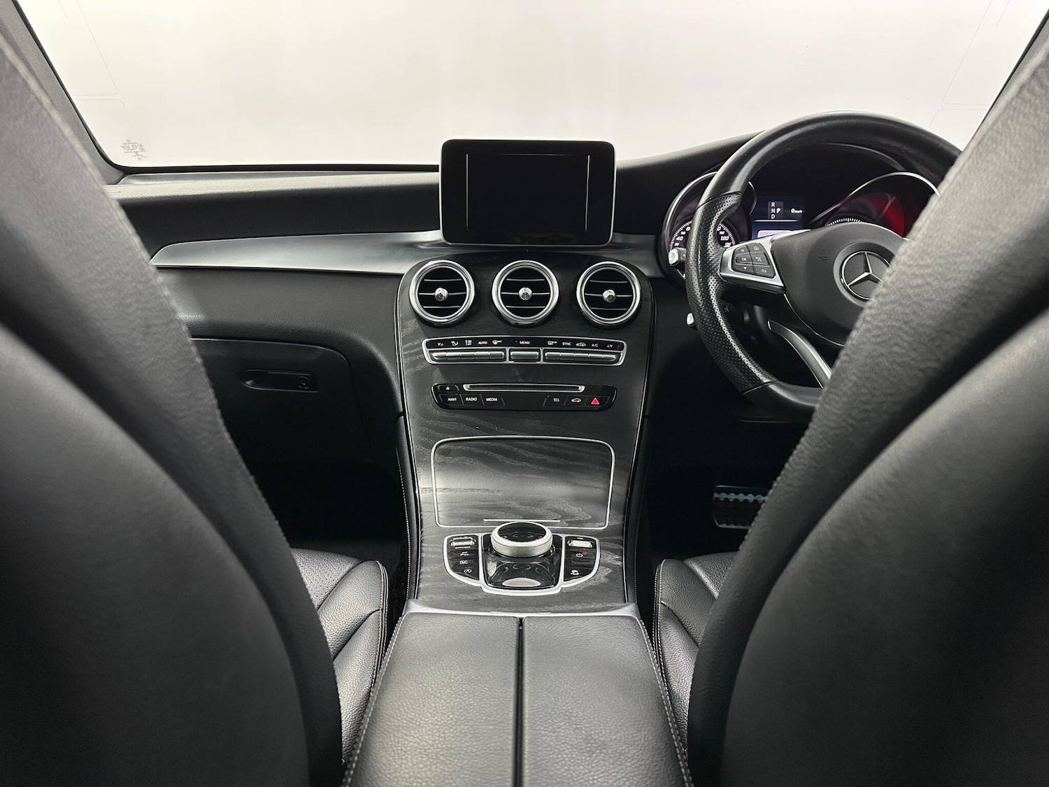 Used Mercedes-Benz GLC 2018 for sale - 76879011: Photo 20