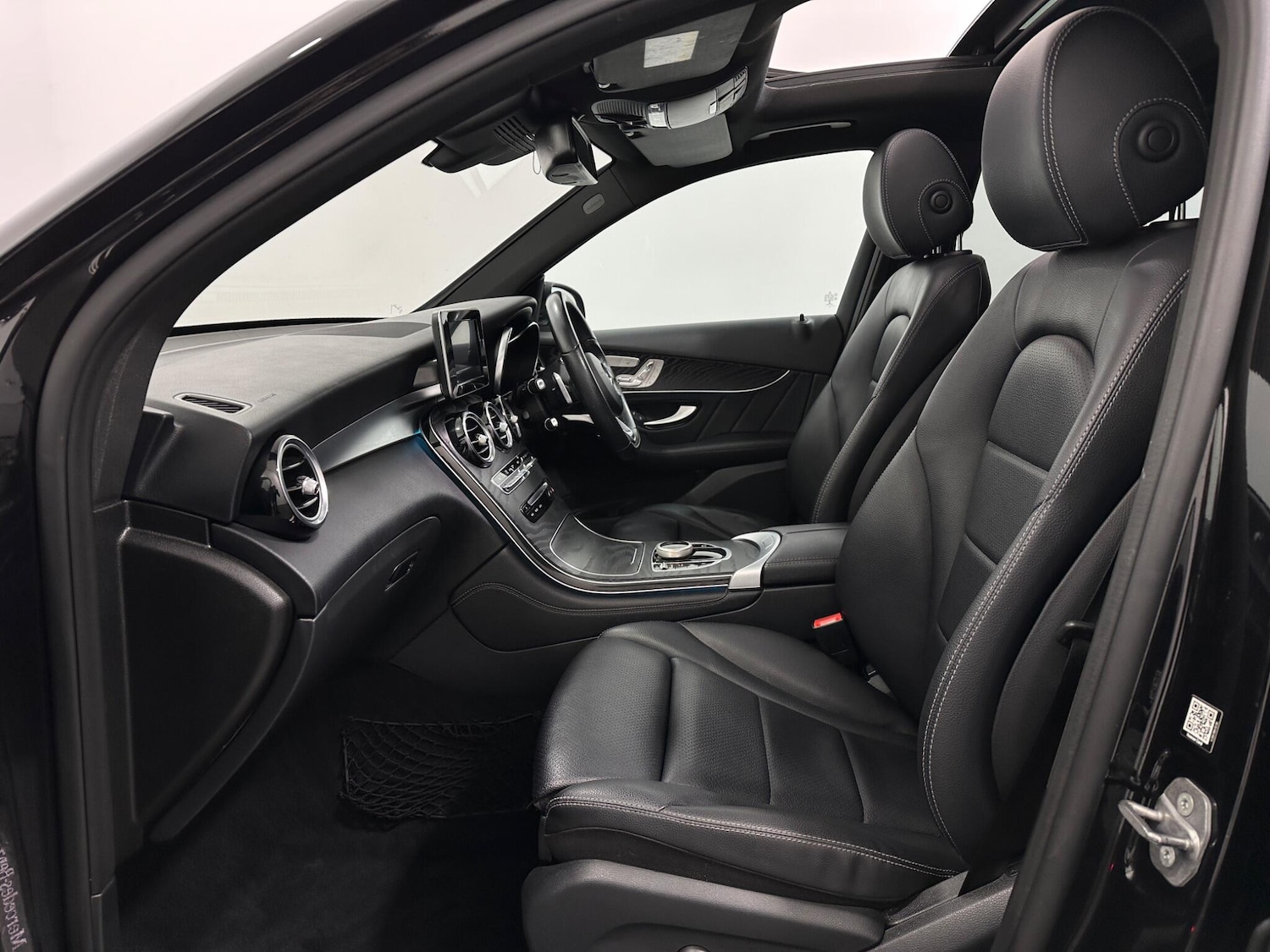 Used Mercedes-Benz GLC 2018 for sale - 76879011: Photo 34