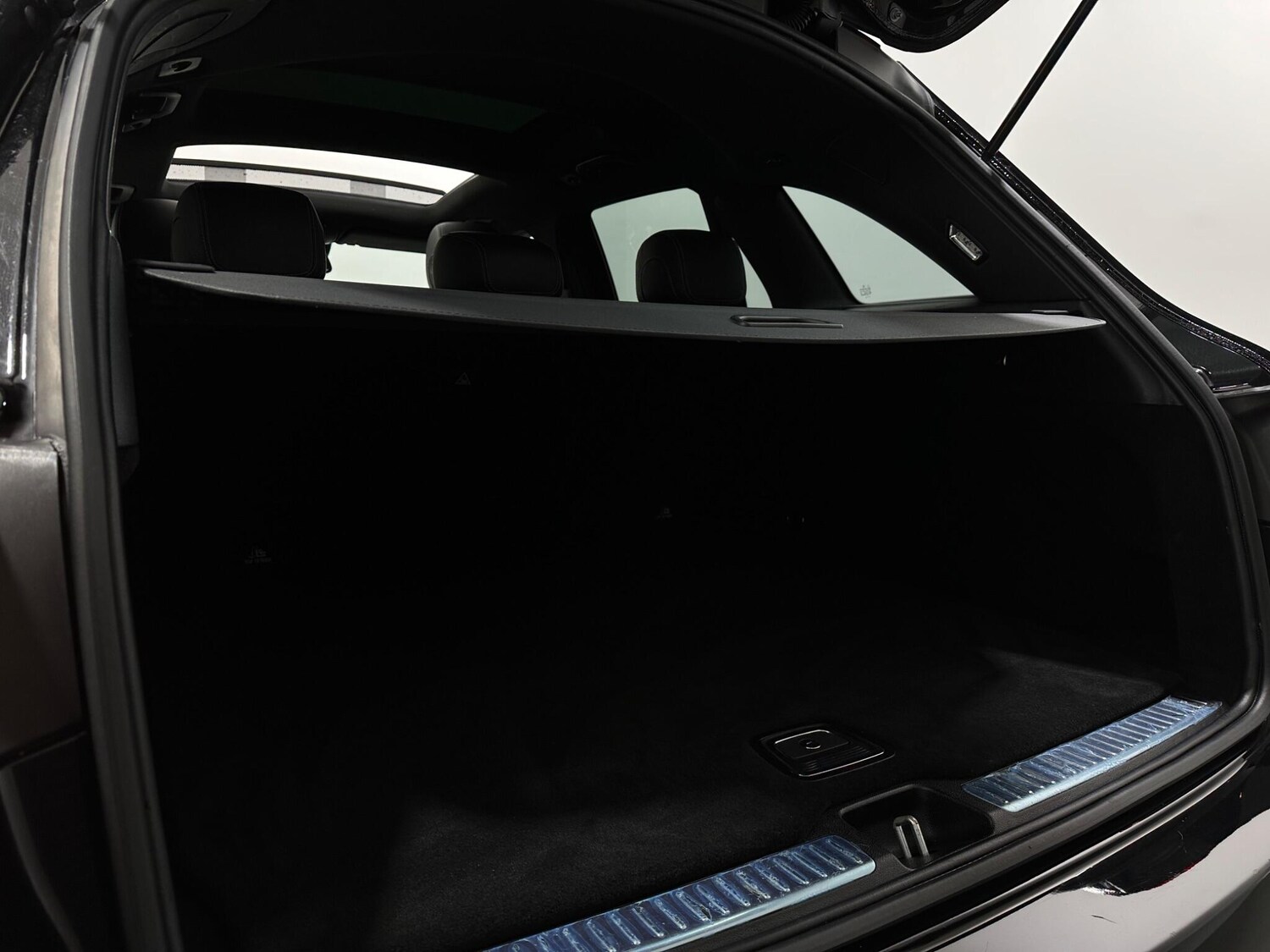 Used Mercedes-Benz GLC 2018 for sale - 76879011: Photo 48