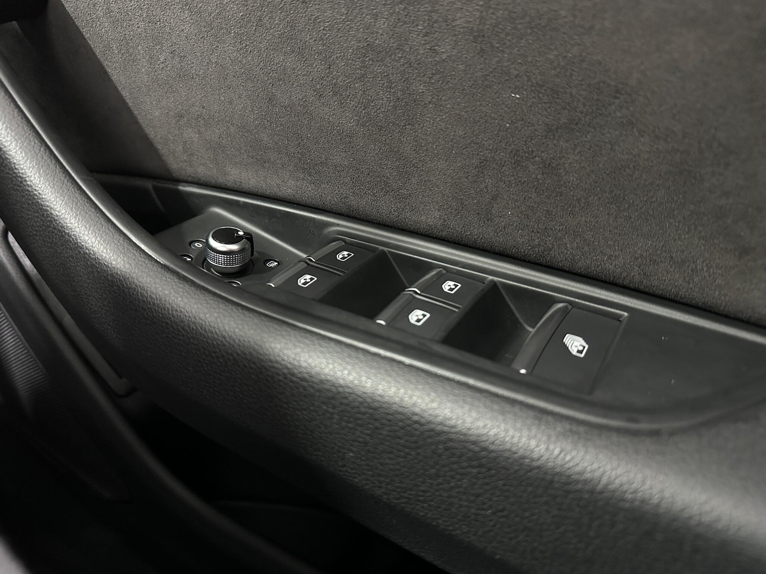 Used Audi A5 Cabriolet 2019 for sale - 76878527: Photo 18