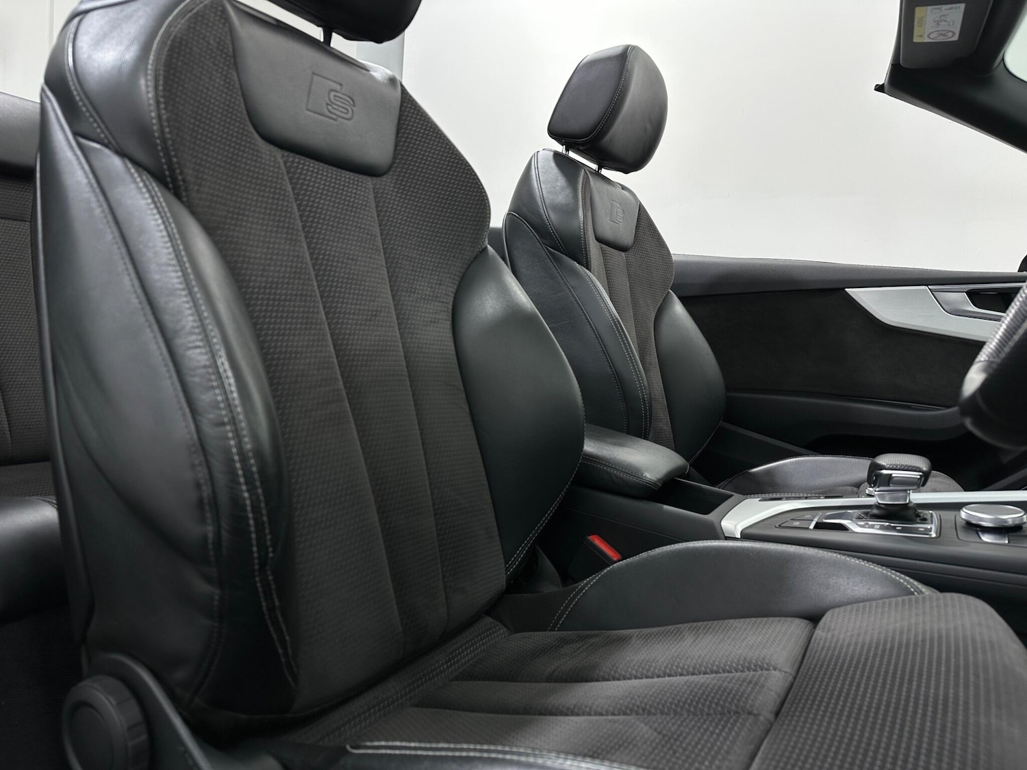 Used Audi A5 Cabriolet 2019 for sale - 76878527: Photo 32