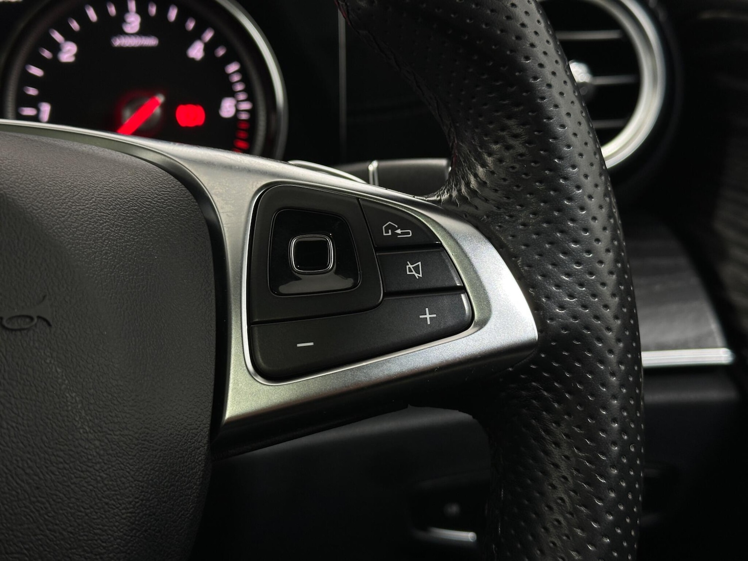 Used Mercedes-Benz E Class 2017 for sale - 77538278: Photo 15