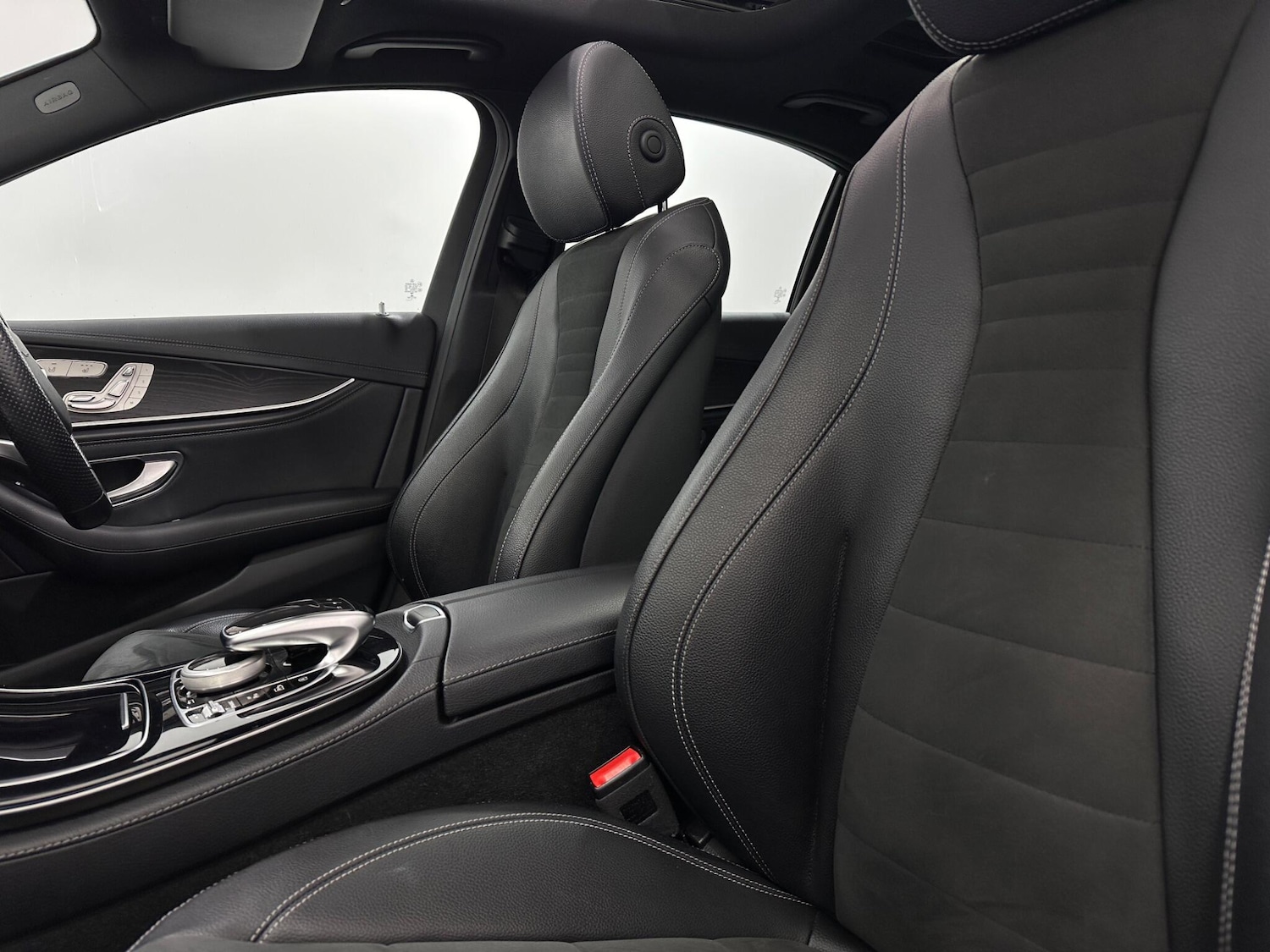 Used Mercedes-Benz E Class 2017 for sale - 77538278: Photo 38