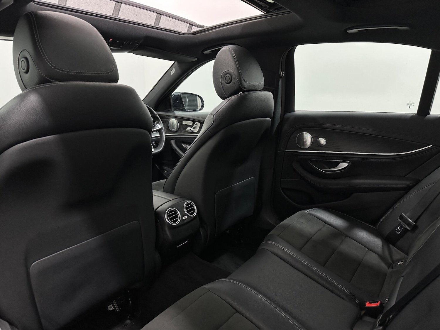 Used Mercedes-Benz E Class 2017 for sale - 77538278: Photo 41