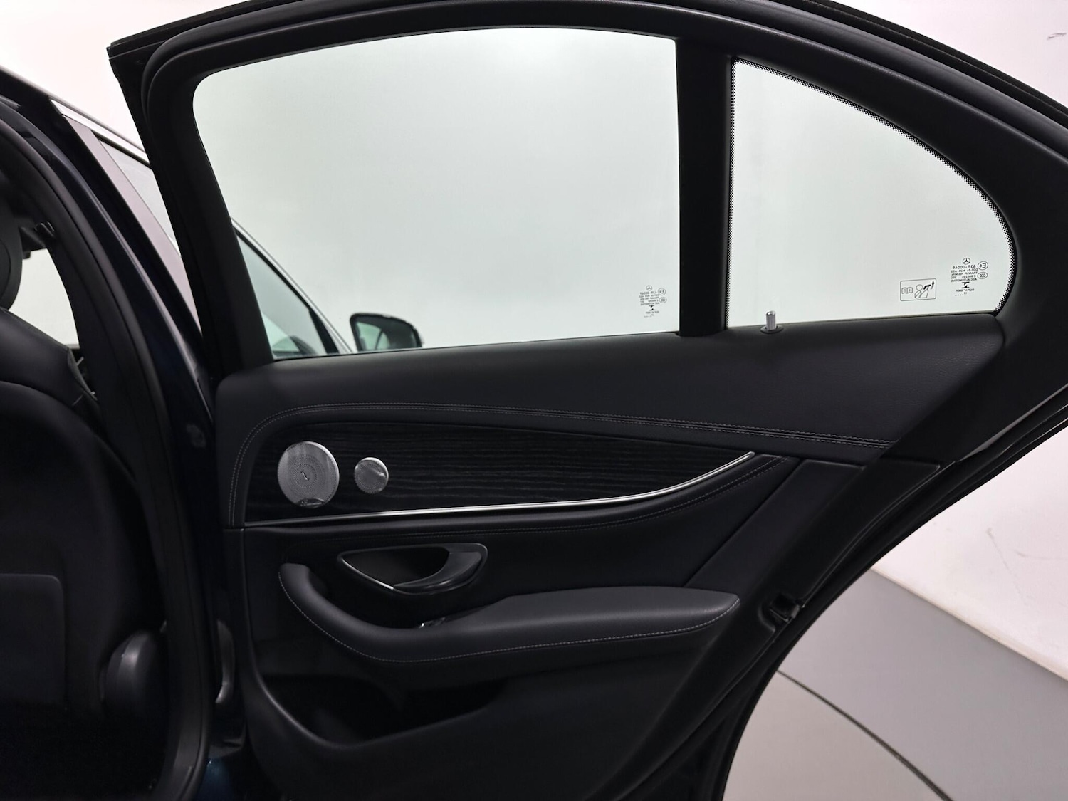 Used Mercedes-Benz E Class 2017 for sale - 77538278: Photo 46