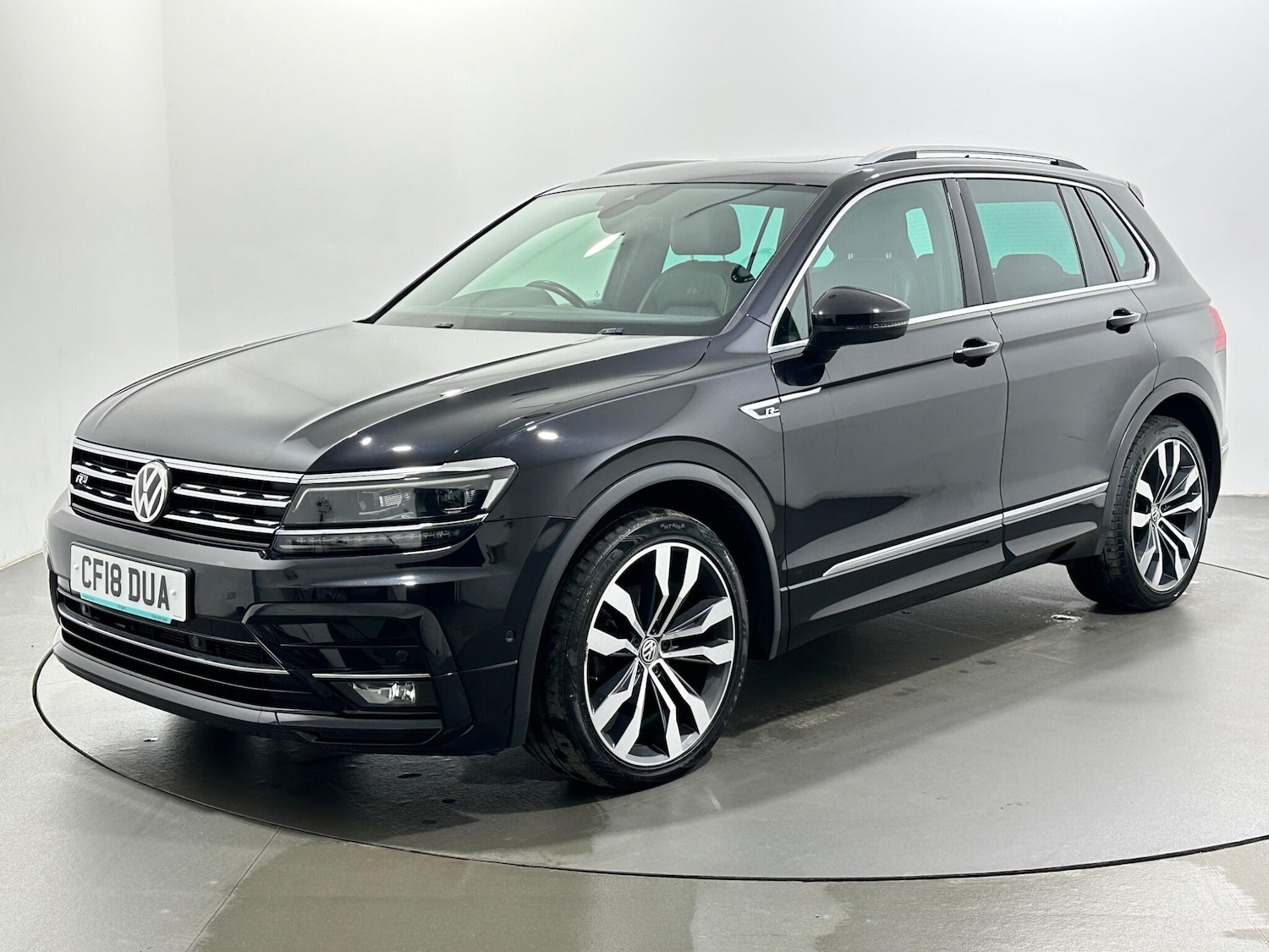 Used Volkswagen Tiguan for sale - 77704855: Photo 4