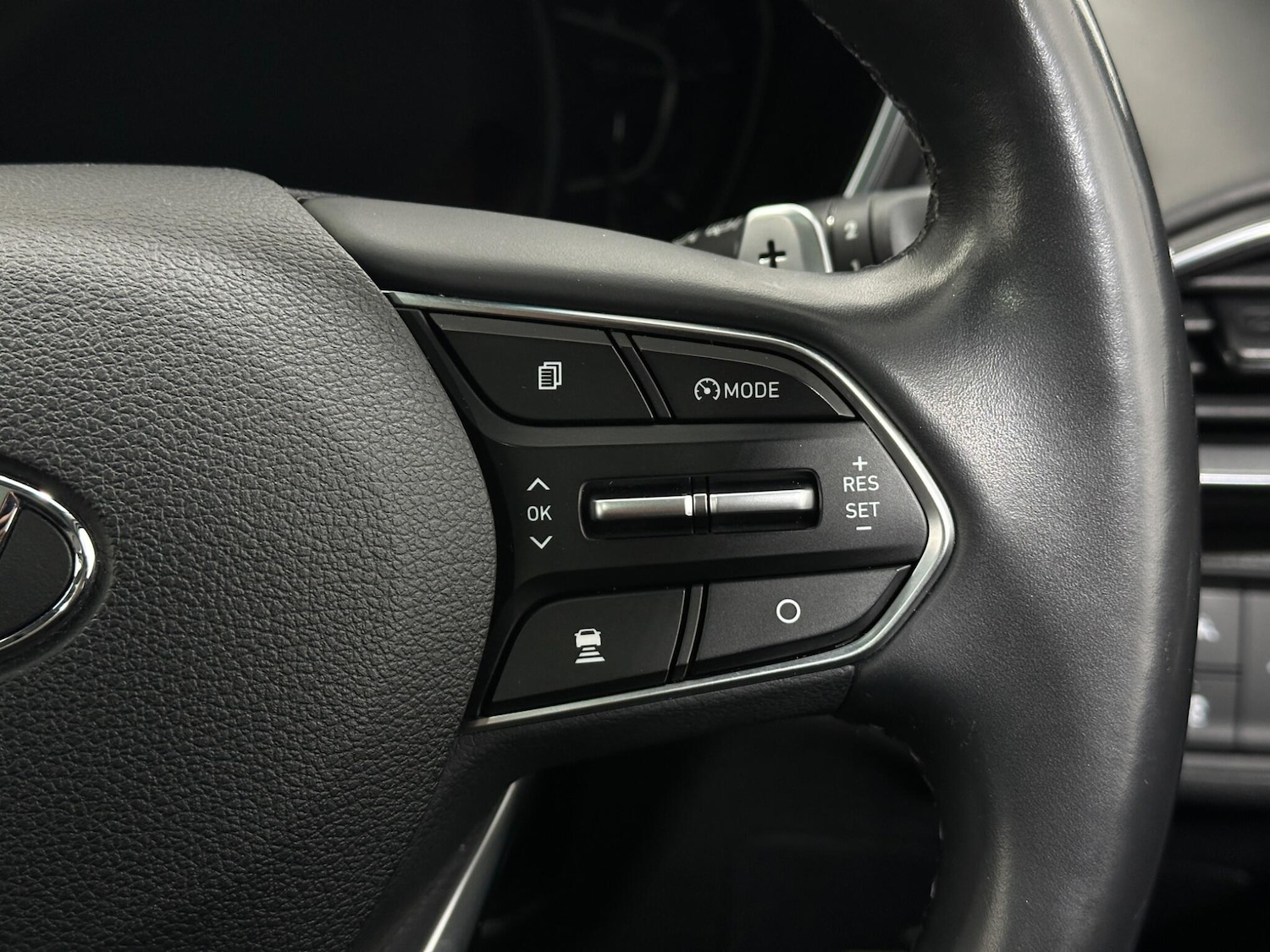 Used Hyundai Santa Fe 2018 for sale - 77598068: Photo 16