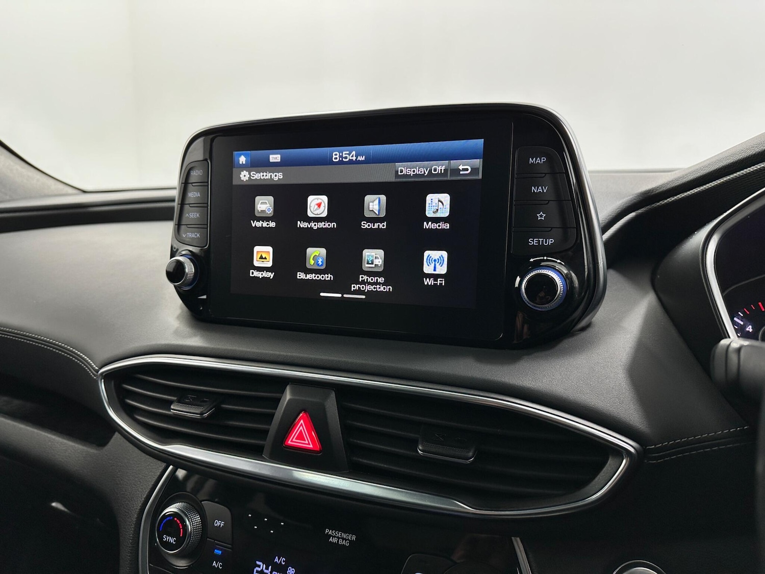 Used Hyundai Santa Fe 2018 for sale - 77598068: Photo 28