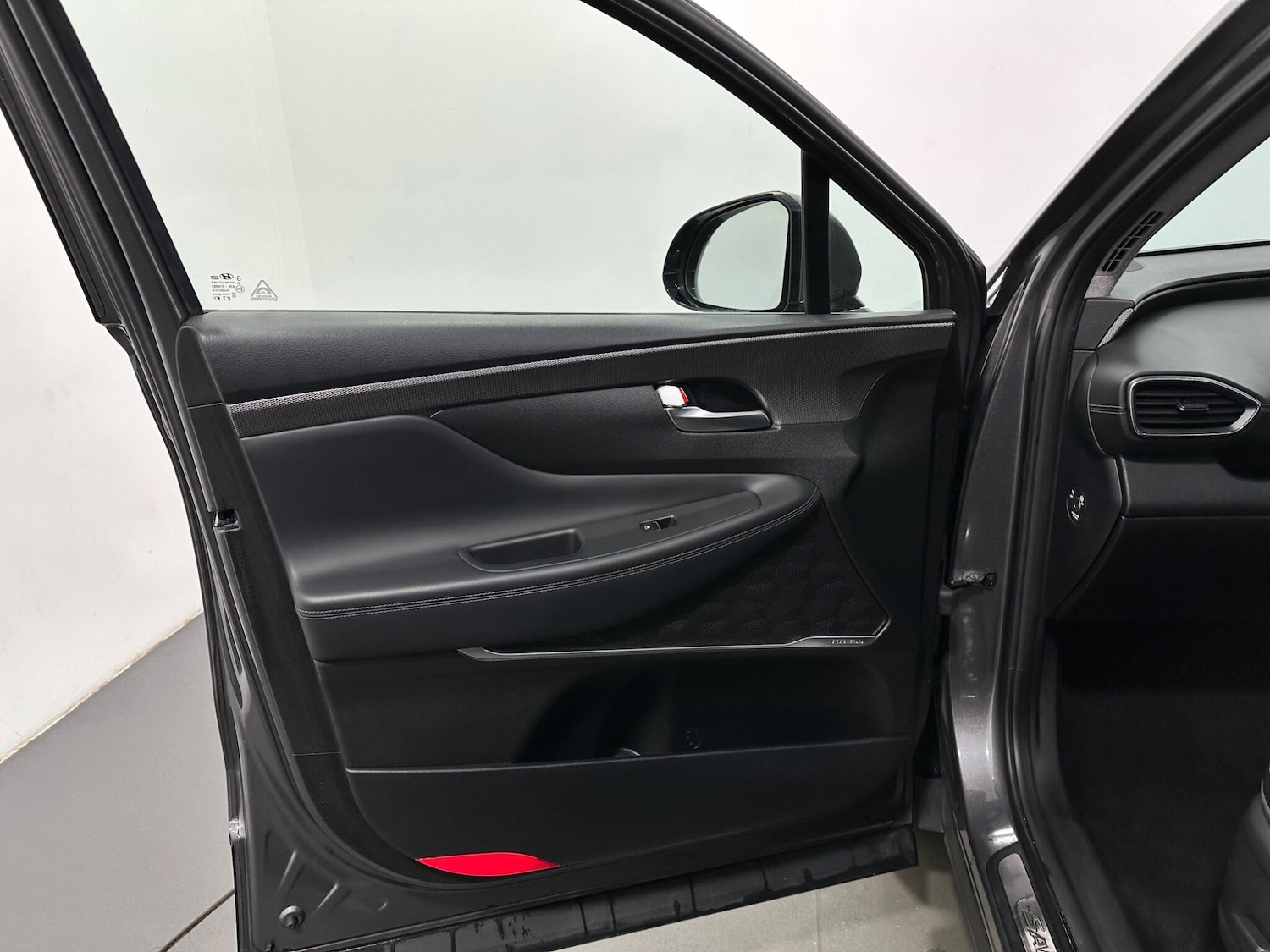 Used Hyundai Santa Fe 2018 for sale - 77598068: Photo 39