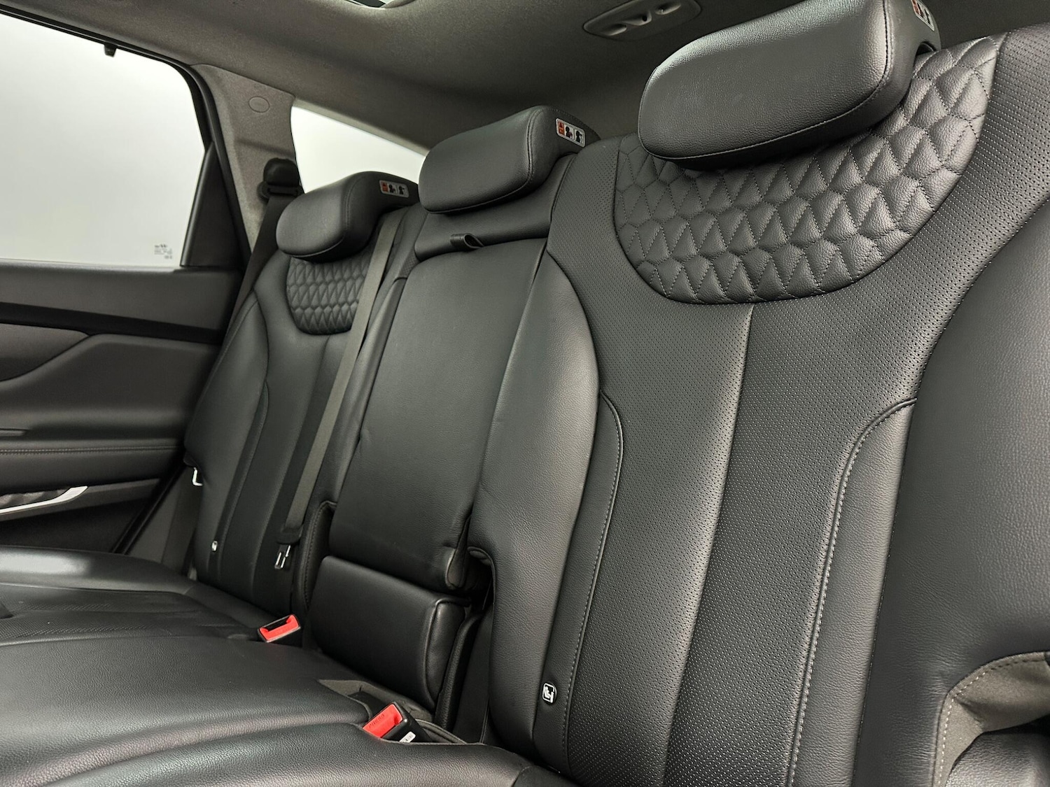 Used Hyundai Santa Fe 2018 for sale - 77598068: Photo 41