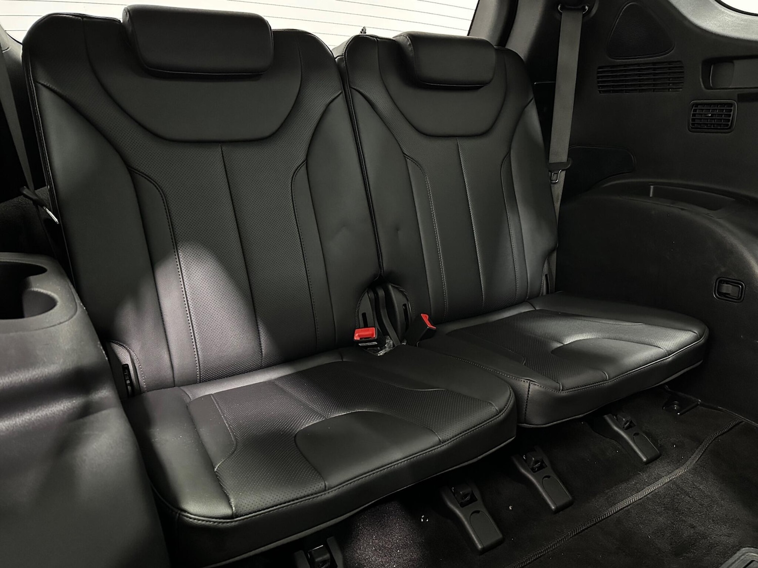 Used Hyundai Santa Fe 2018 for sale - 77598068: Photo 45