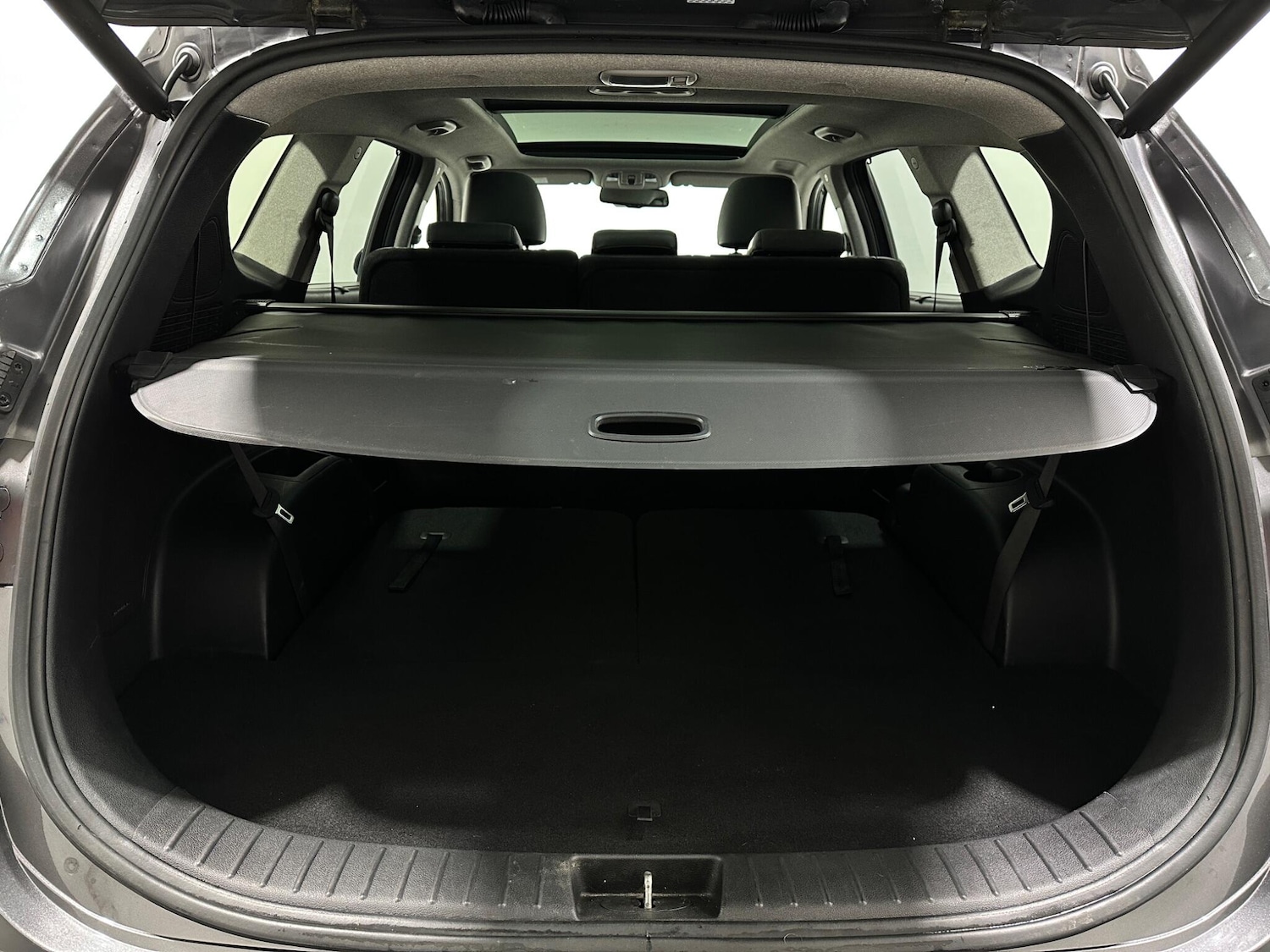 Used Hyundai Santa Fe 2018 for sale - 77598068: Photo 50