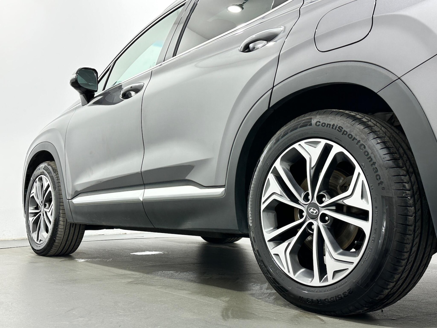 Used Hyundai Santa Fe 2018 for sale - 77598068: Photo 53