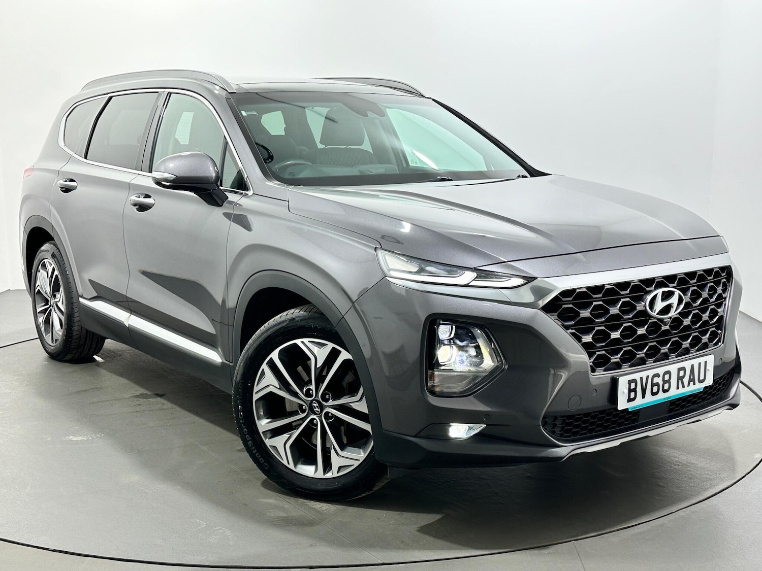Used Hyundai Santa Fe 2018 for sale - 77598068: Photo 58