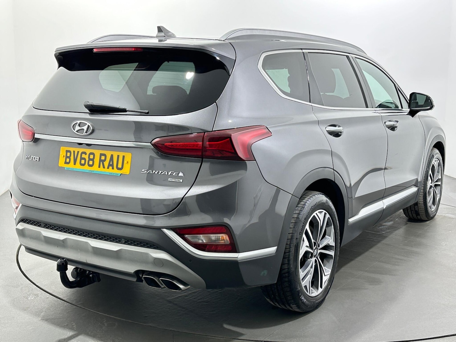 Used Hyundai Santa Fe 2018 for sale - 77598068: Photo 8