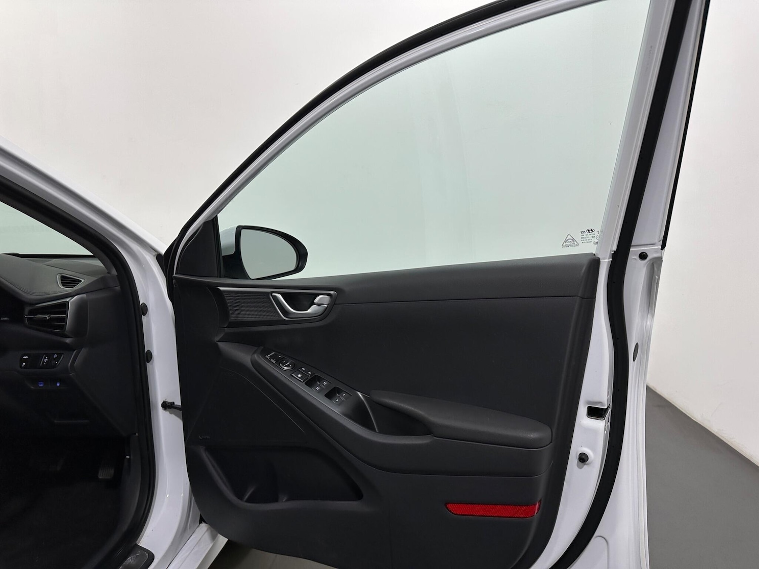 Used Hyundai IONIQ 2022 for sale - 78205054: Photo 32