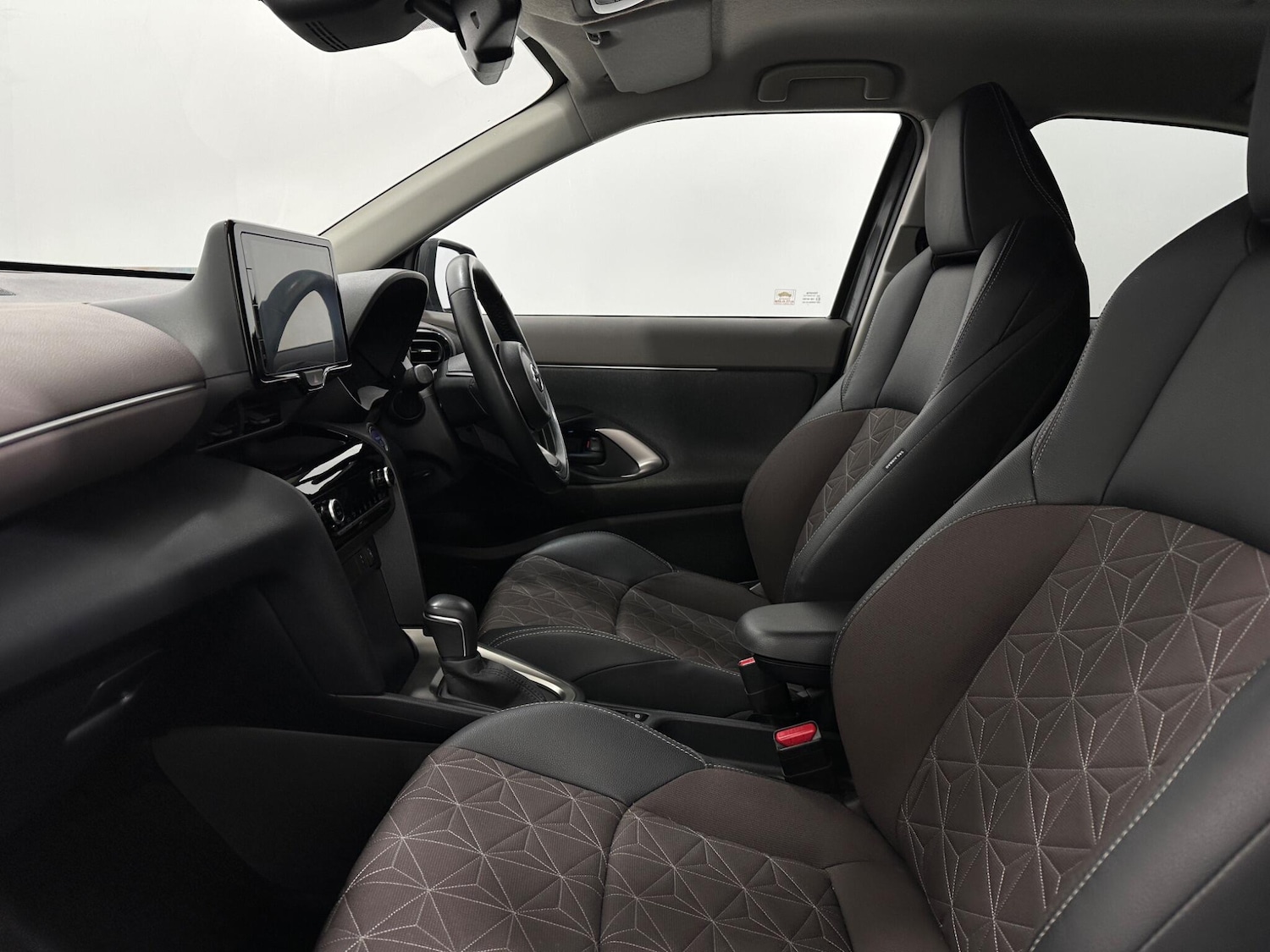 Used Toyota Yaris Cross 2021 for sale - 77097547: Photo 32