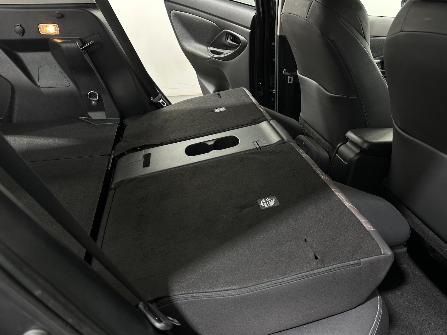 Used Toyota Yaris Cross 2021 for sale - 77097547: Photo 43