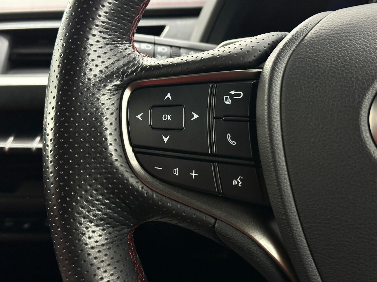 Used Lexus UX 2019 for sale - 77768378: Photo 14